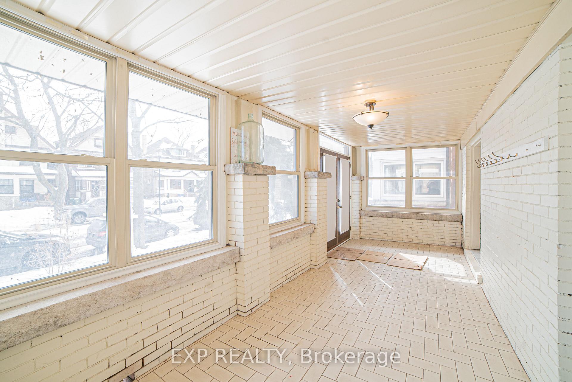 Photo 3 of Unit Main, 52 Proctor Boulevard, Hamilton, Glenview — HOMEH