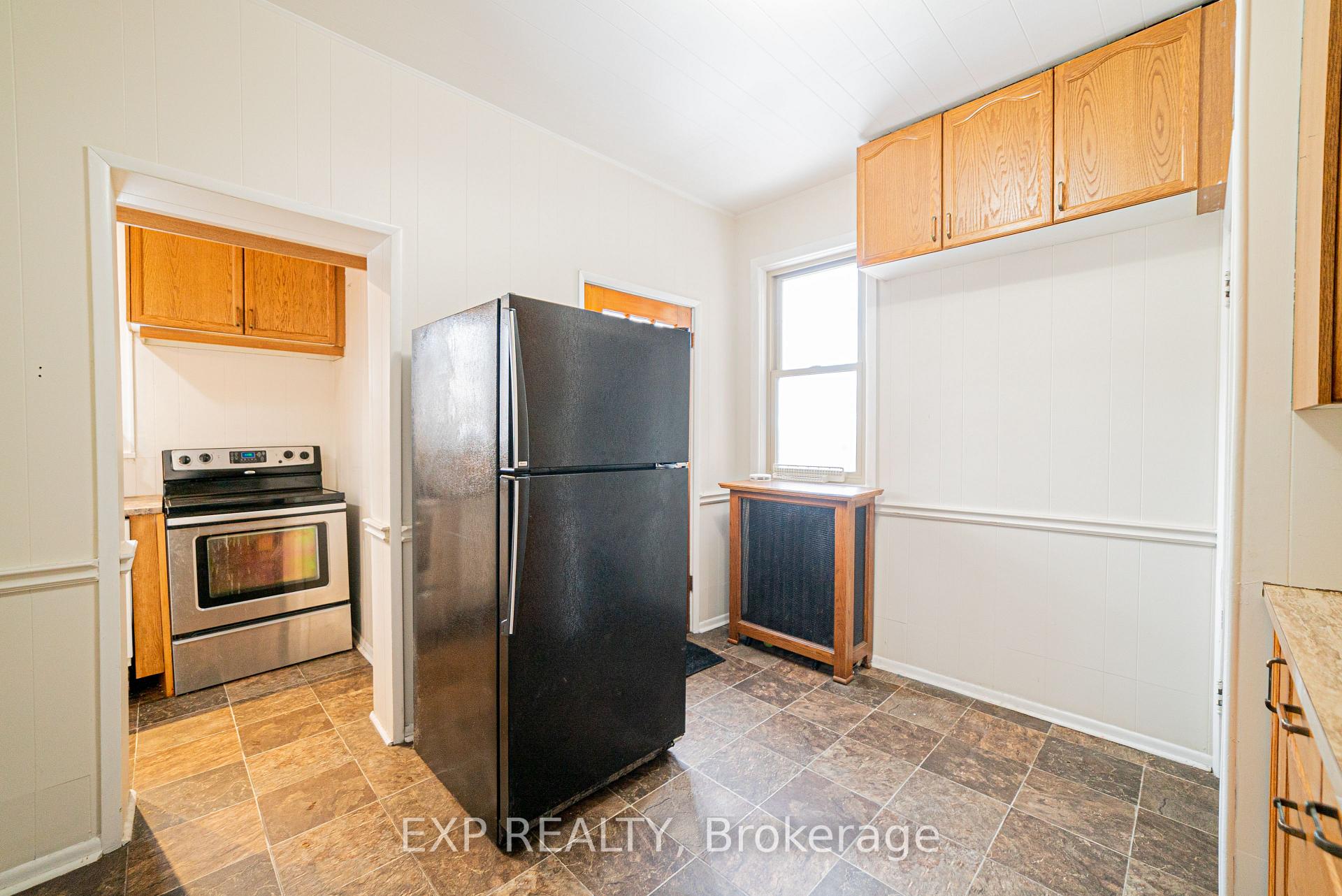 Photo 8 of Unit Main, 52 Proctor Boulevard, Hamilton, Glenview — HOMEH