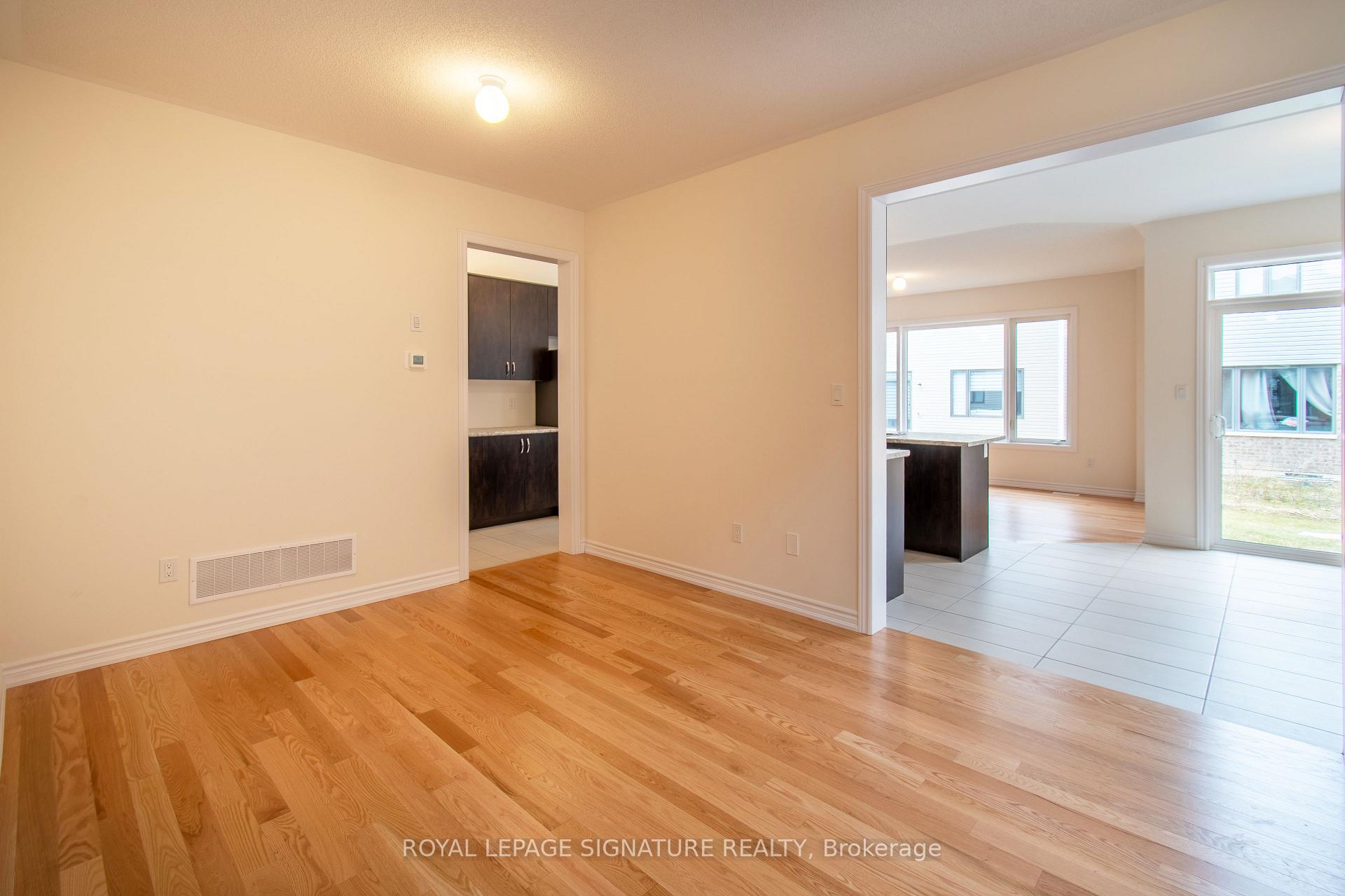 Photo 7 of 22 Prudhoe Terrace, Barrie, Rural Barrie Southeast — HOMEH