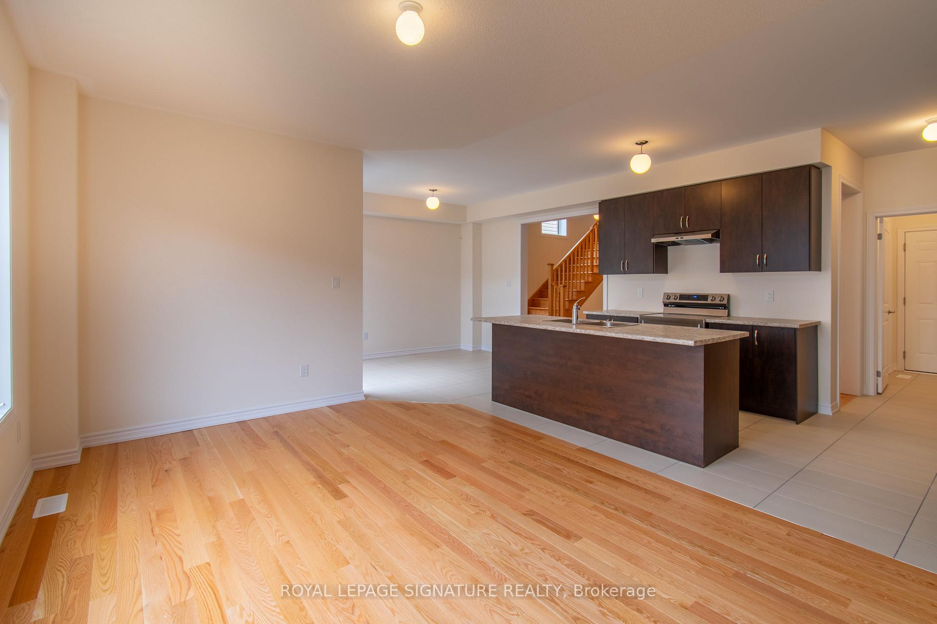 Photo 11 of 22 Prudhoe Terrace, Barrie, Rural Barrie Southeast — HOMEH