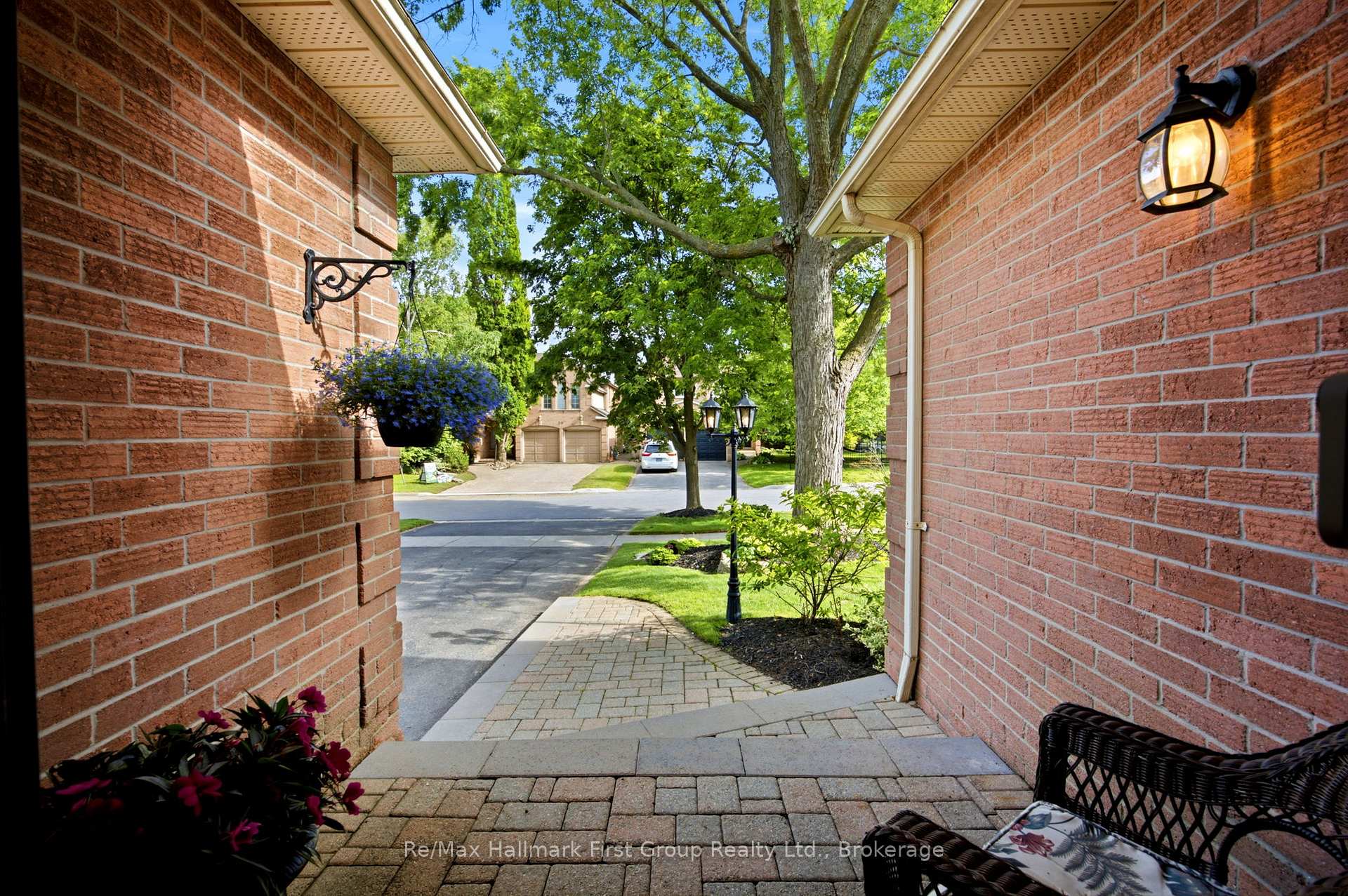 Photo 4 of 49 Rothean Drive, Whitby, Lynde Creek — HOMEH
