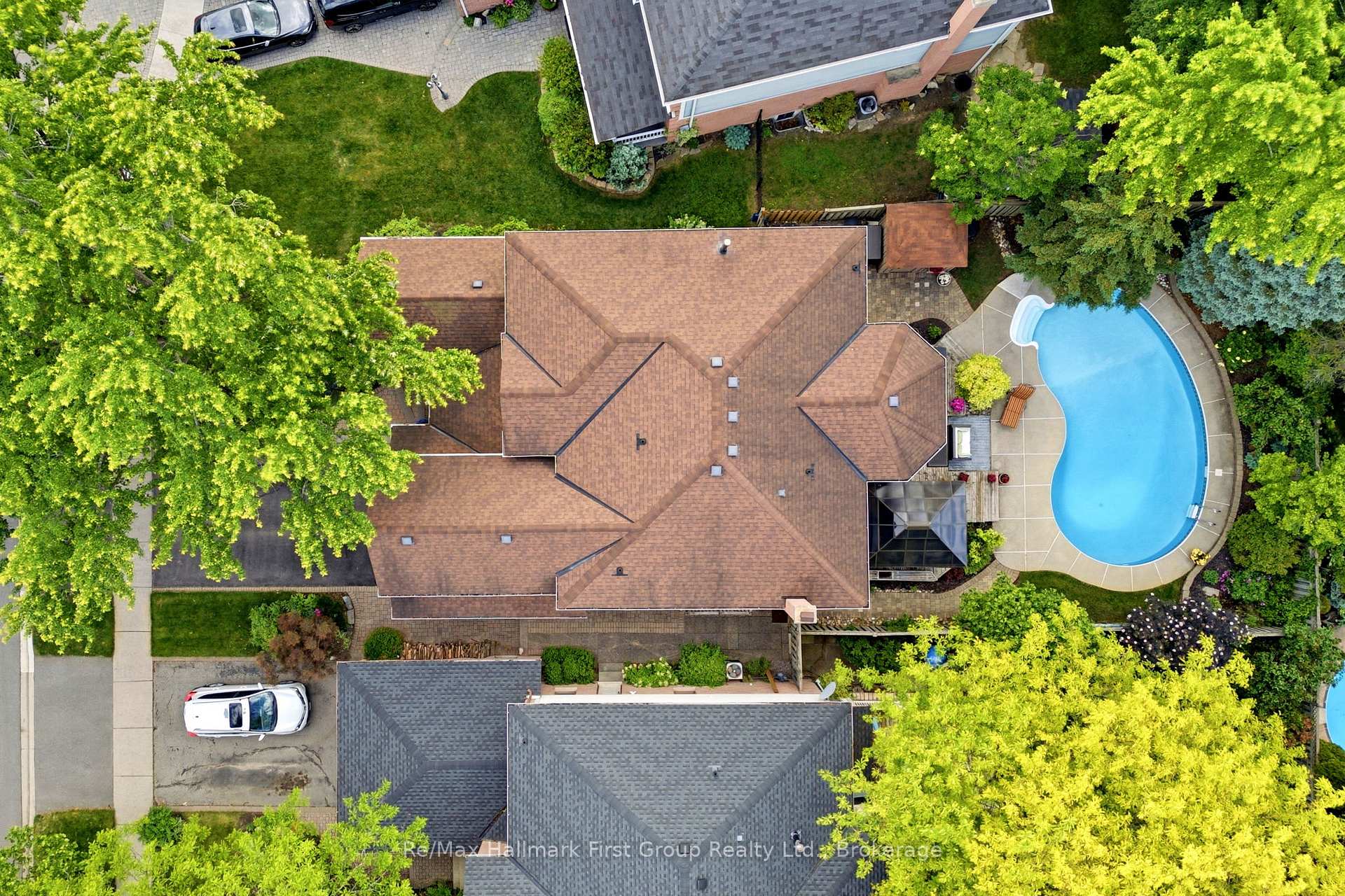 Photo 5 of 49 Rothean Drive, Whitby, Lynde Creek — HOMEH
