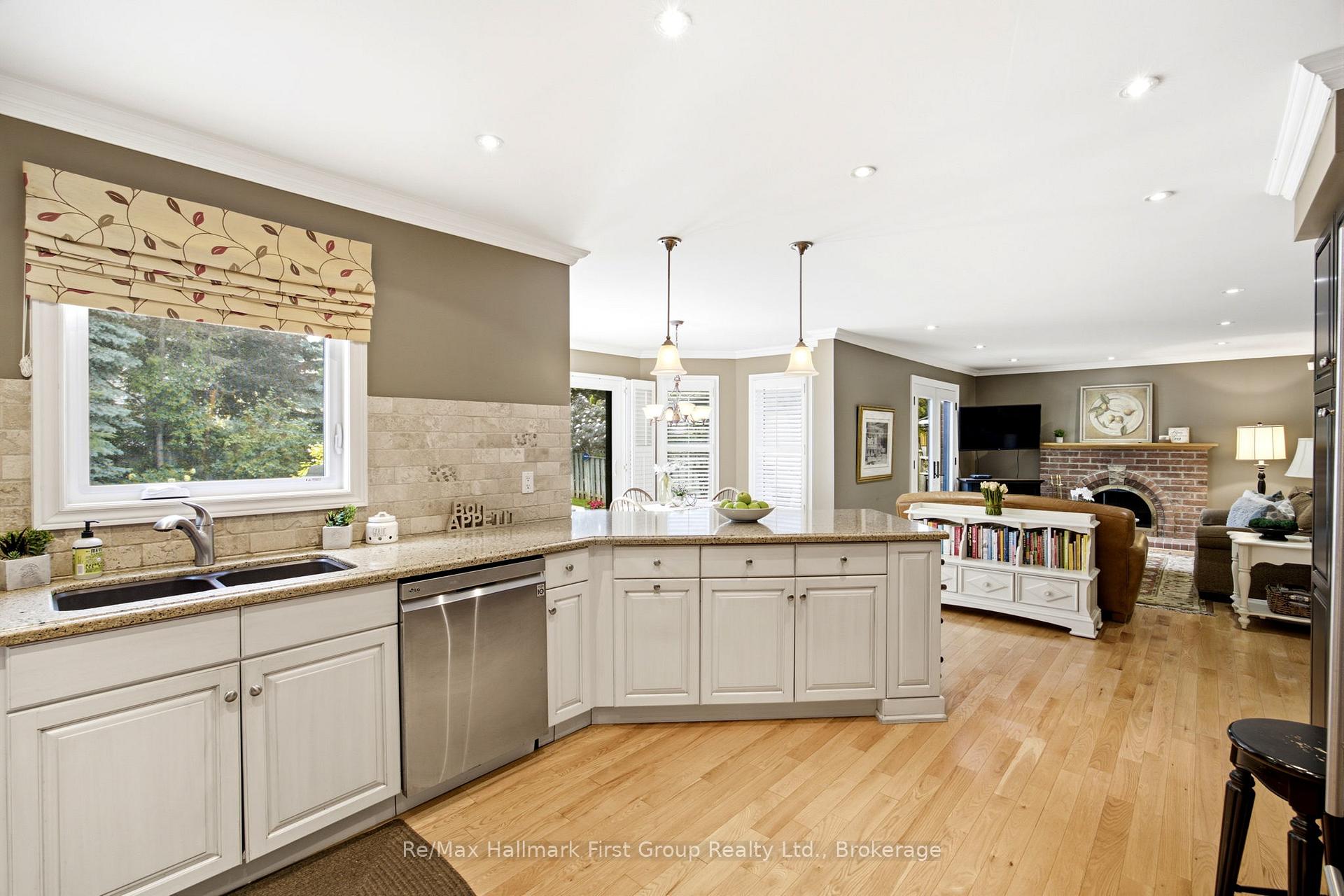 Photo 21 of 49 Rothean Drive, Whitby, Lynde Creek — HOMEH