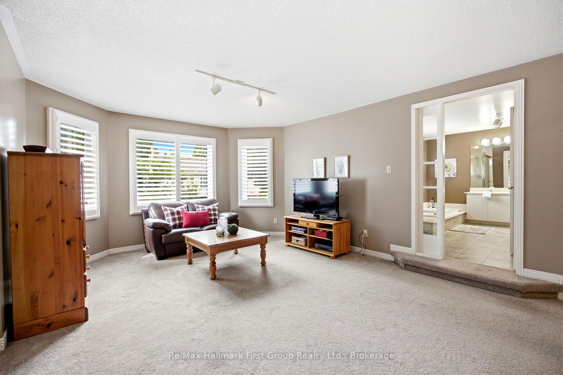Photo 33 of 49 Rothean Drive, Whitby, Lynde Creek — HOMEH