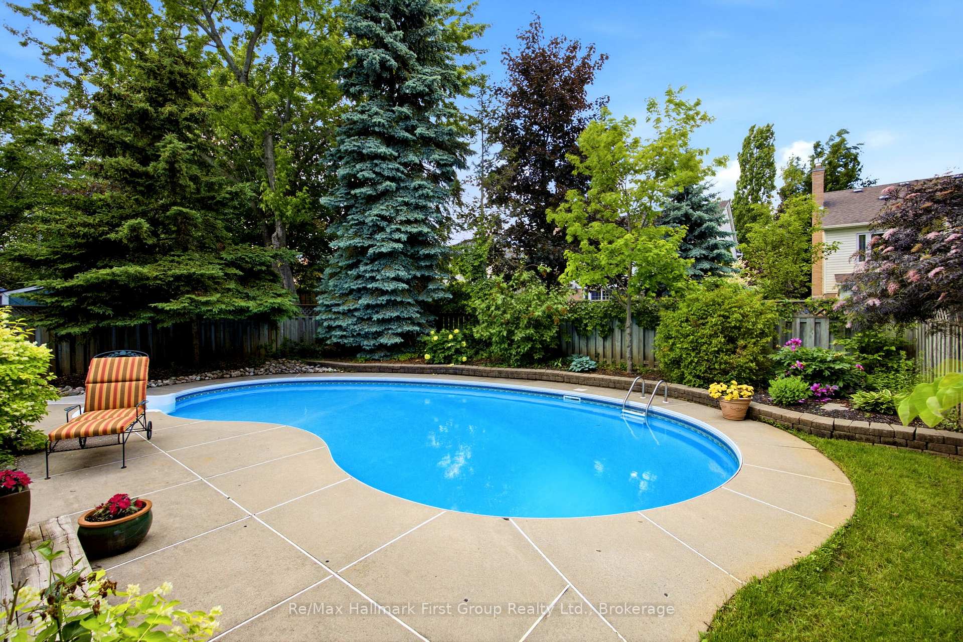 Photo 42 of 49 Rothean Drive, Whitby, Lynde Creek — HOMEH