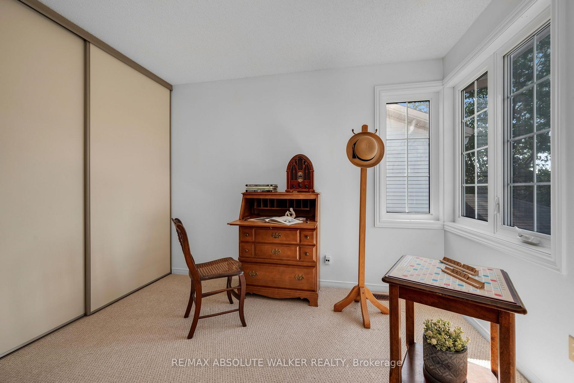 Photo 25 of 6161 Lariviere Crescent, Ottawa, Chapel Hill South - Orleans Village — HOMEH