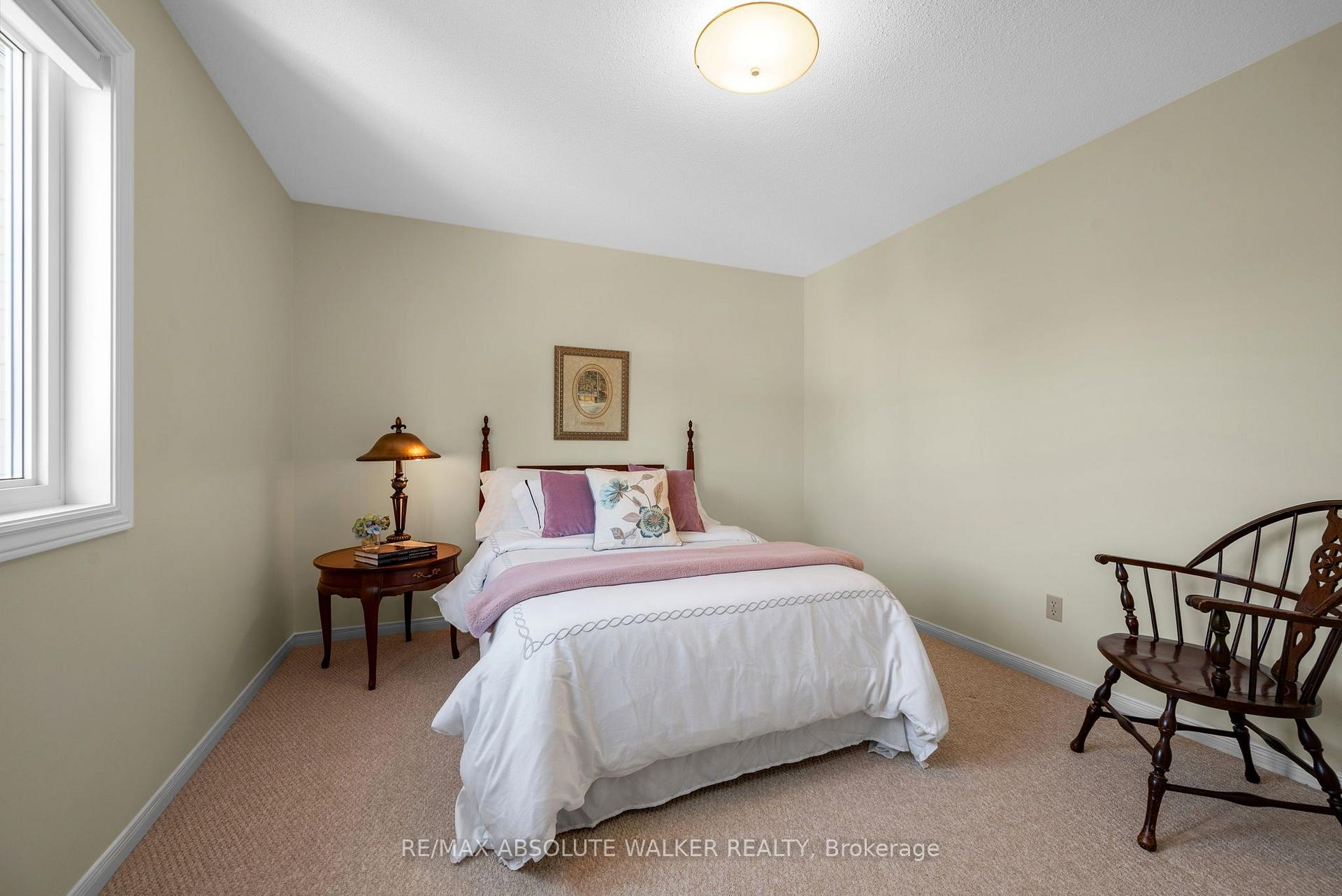 Photo 26 of 6161 Lariviere Crescent, Ottawa, Chapel Hill South - Orleans Village — HOMEH