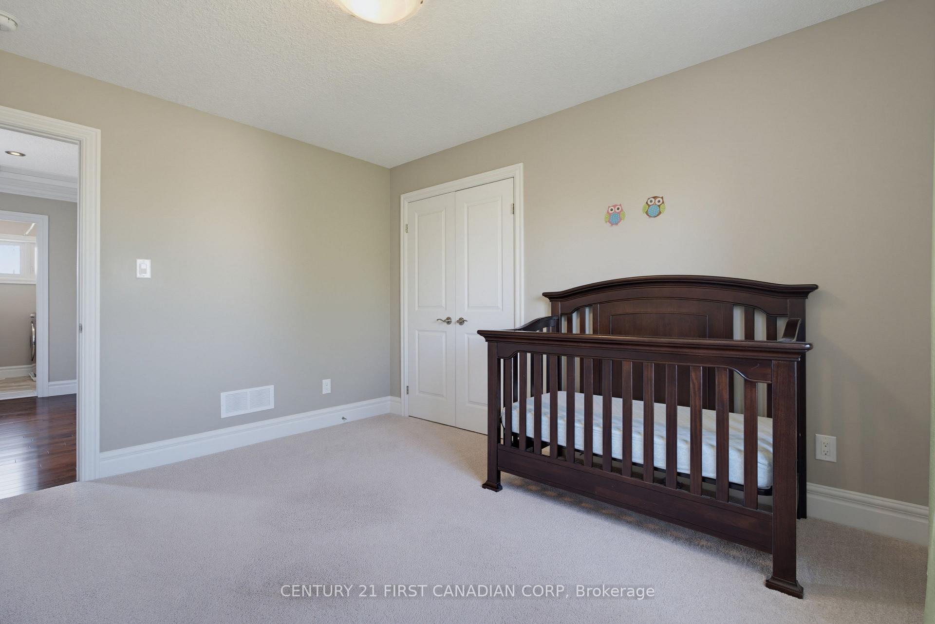 Photo 28 of 3429 Singleton Avenue, London, South V — HOMEH