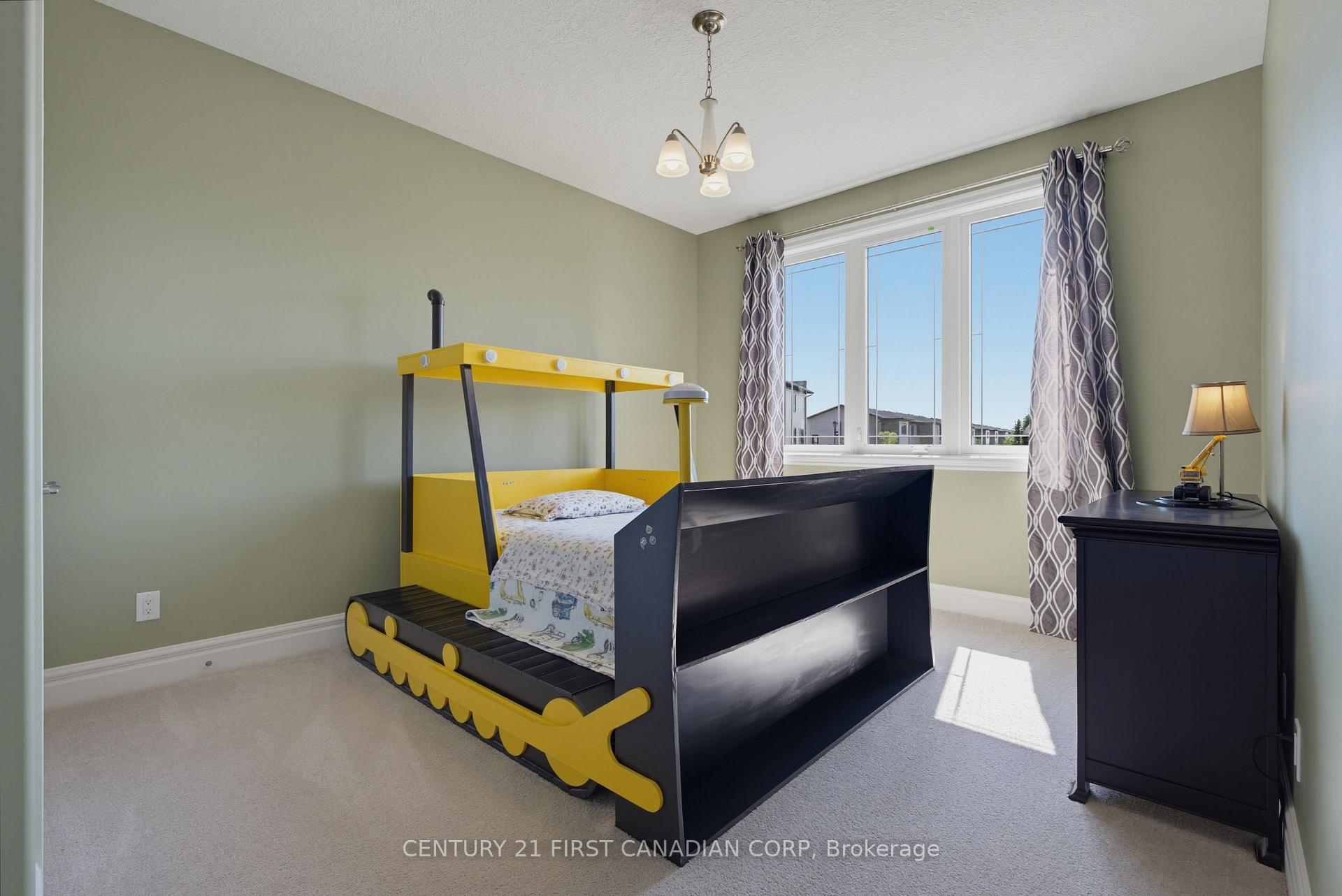 Photo 32 of 3429 Singleton Avenue, London, South V — HOMEH