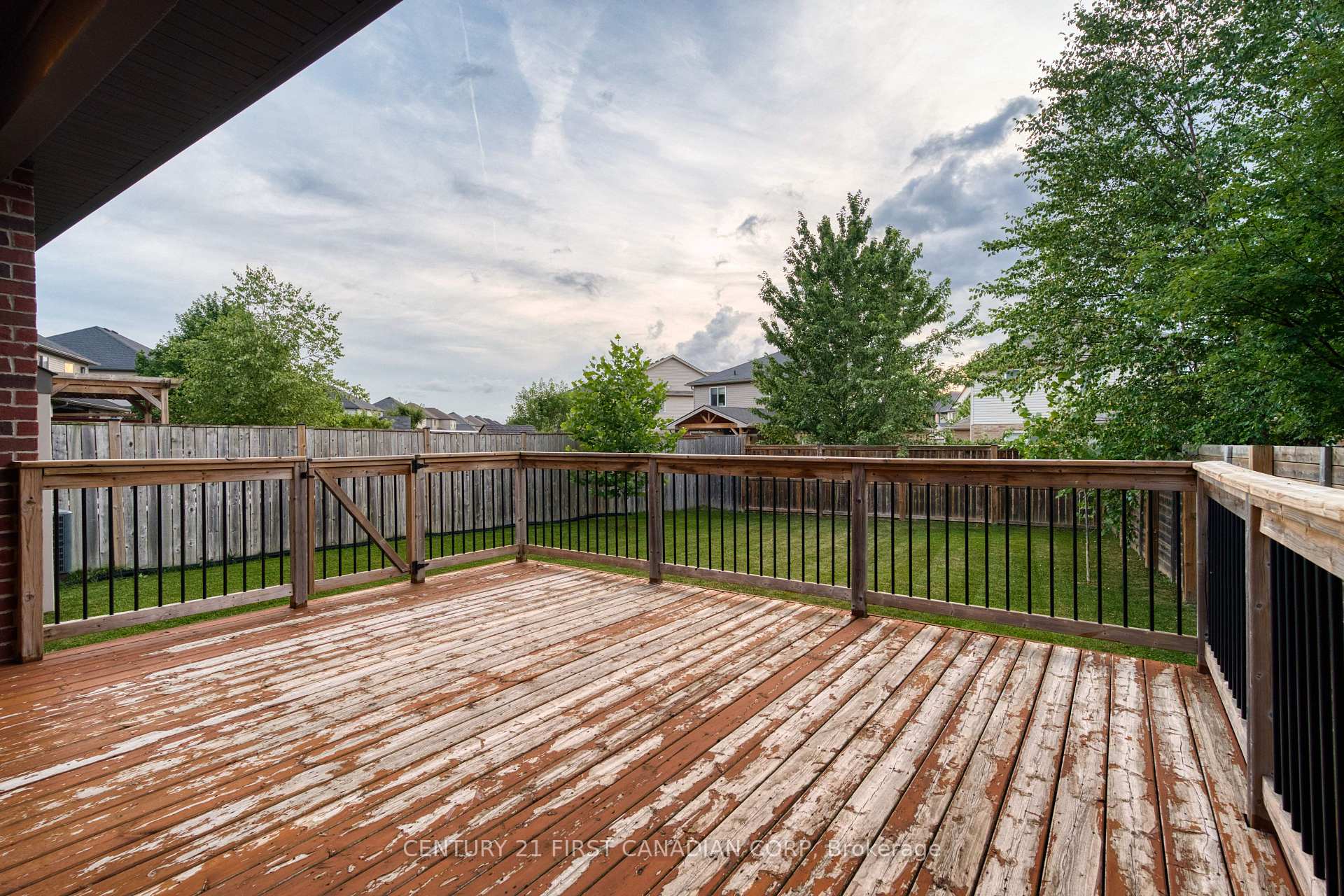Photo 39 of 3429 Singleton Avenue, London, South V — HOMEH