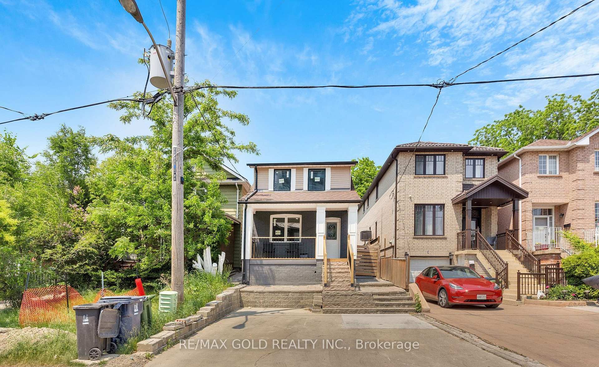 Photo 1 of 8 Fairglen Crescent, North York, Humberlea-Pelmo Park — HOMEH
