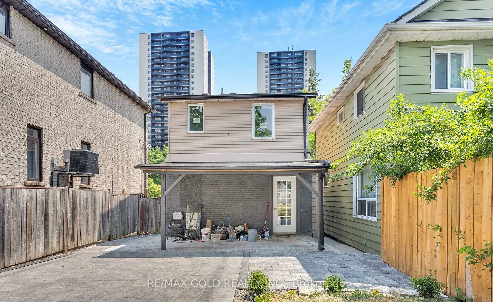Photo 43 of 8 Fairglen Crescent, North York, Humberlea-Pelmo Park — HOMEH