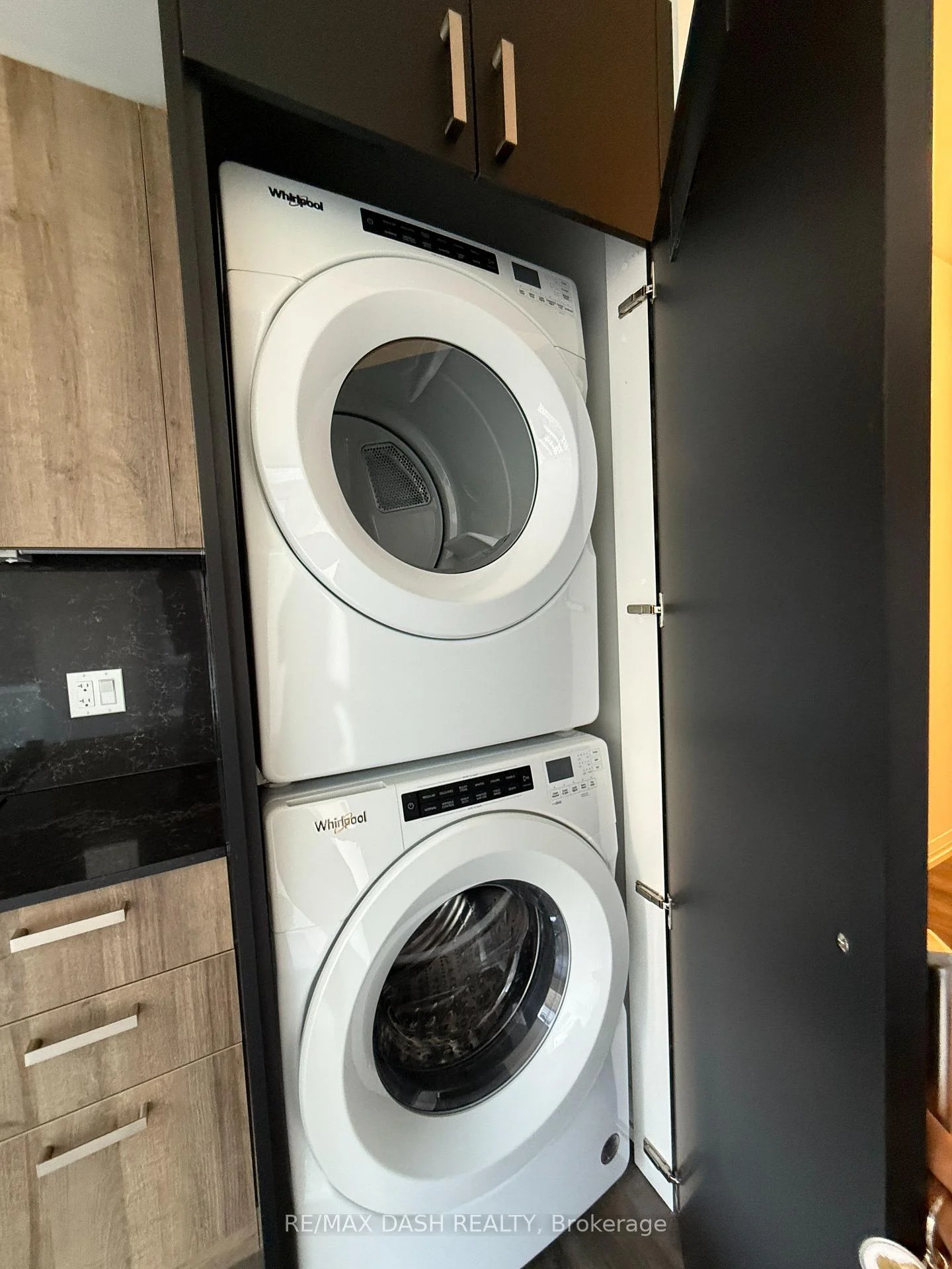 Photo 38 of Unit 410, 280 Dundas Street S, Toronto, University — HOMEH