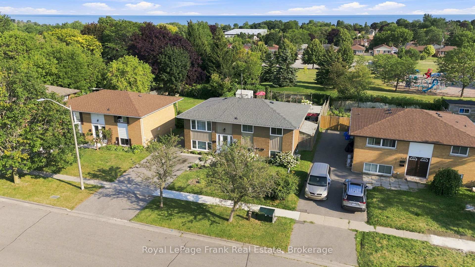Photo 2 of 317 Dwight Avenue, Oshawa, Lakeview — HOMEH