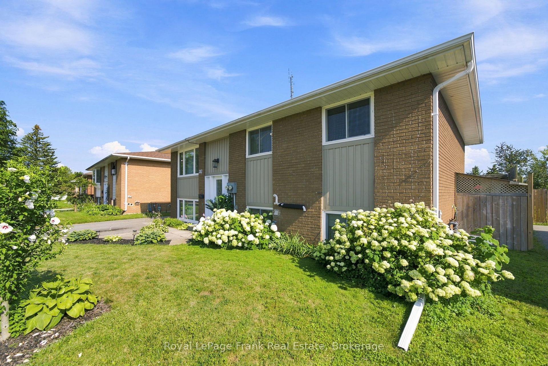 Photo 3 of 317 Dwight Avenue, Oshawa, Lakeview — HOMEH