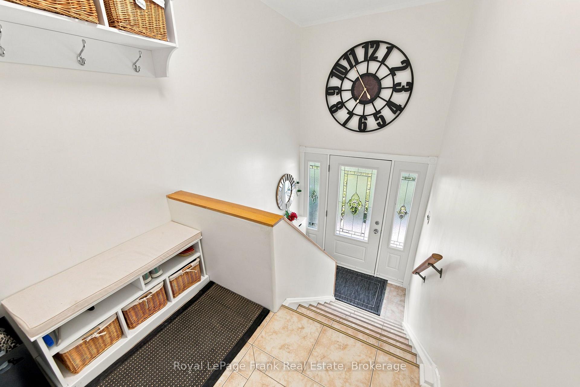 Photo 8 of 317 Dwight Avenue, Oshawa, Lakeview — HOMEH