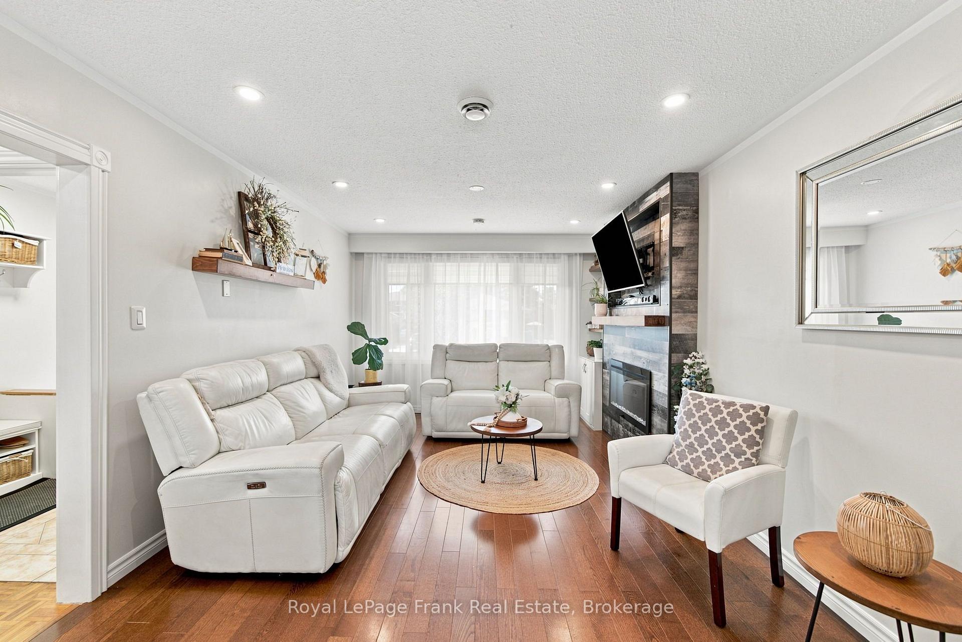 Photo 9 of 317 Dwight Avenue, Oshawa, Lakeview — HOMEH