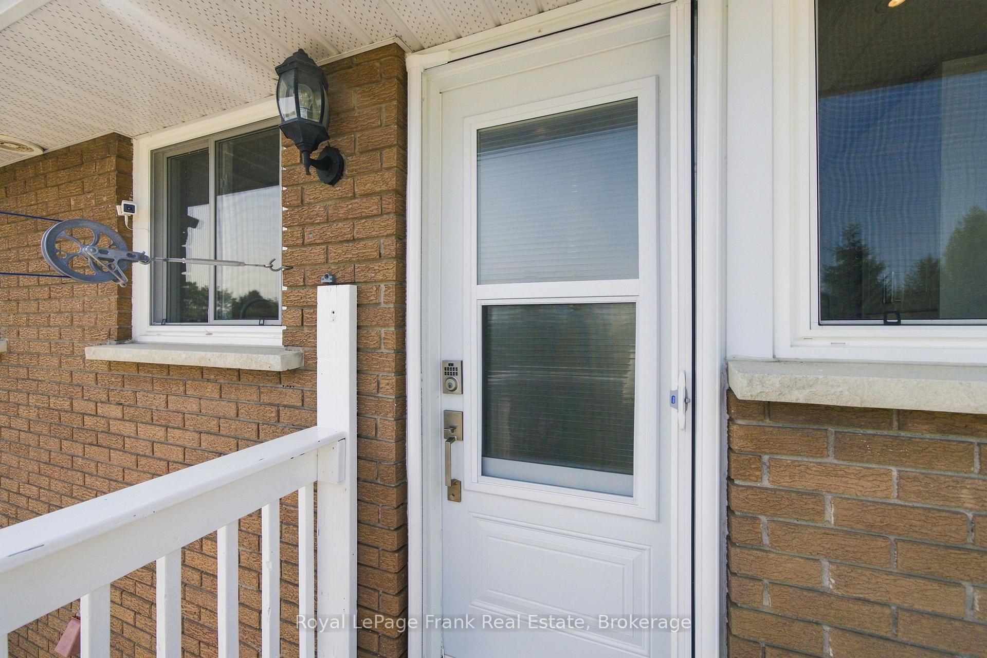 Photo 25 of 317 Dwight Avenue, Oshawa, Lakeview — HOMEH