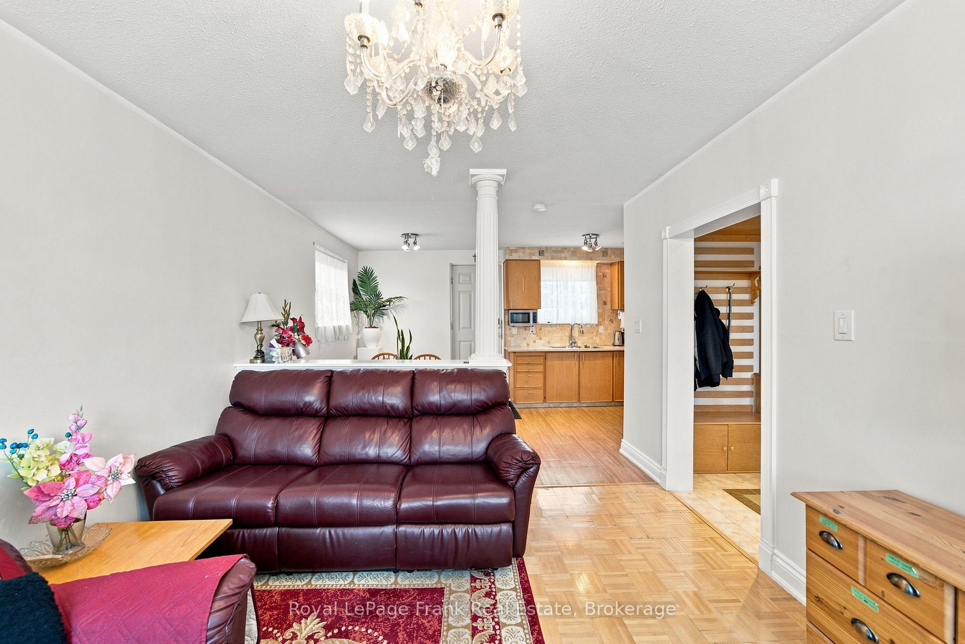 Photo 32 of 317 Dwight Avenue, Oshawa, Lakeview — HOMEH