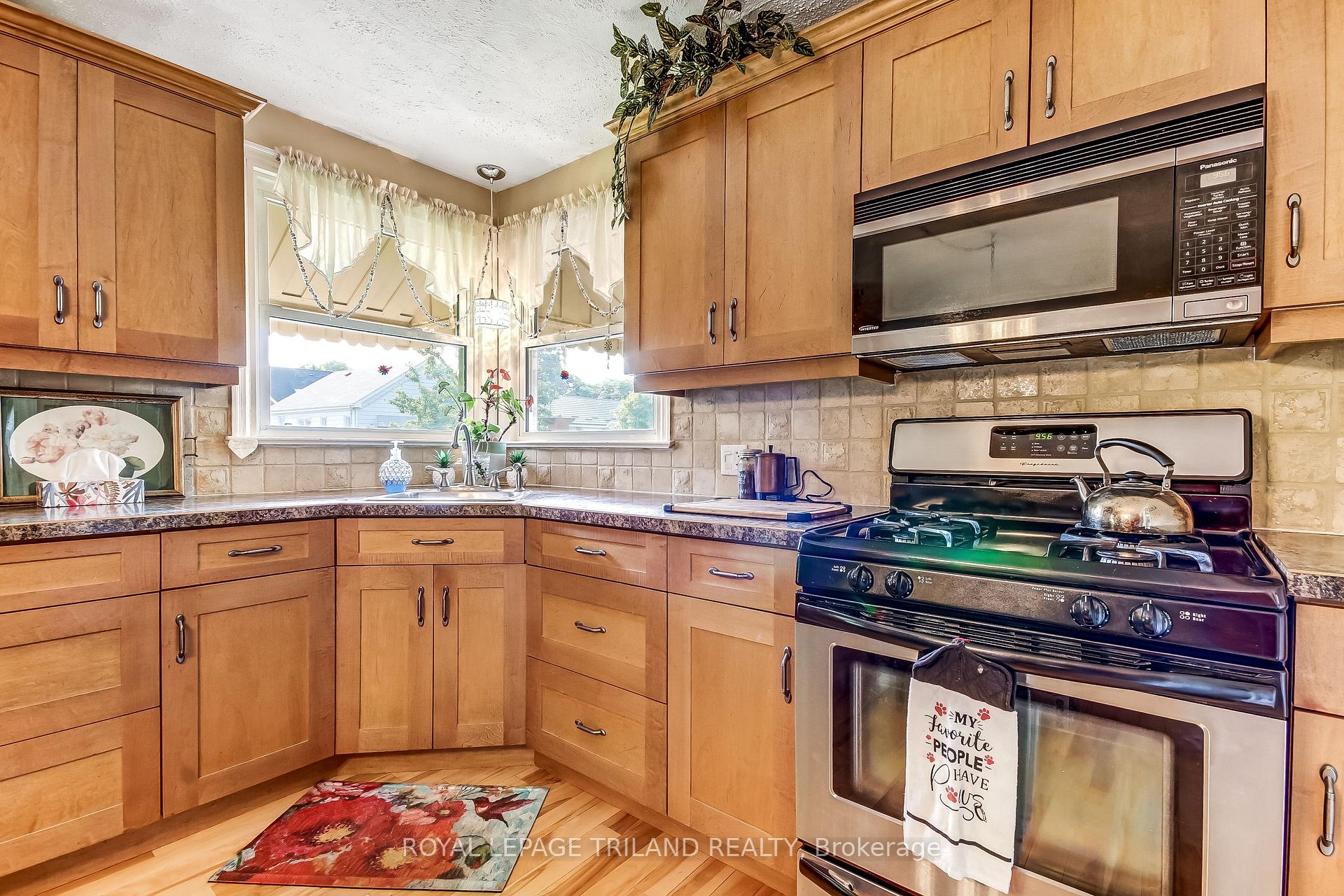 Photo 6 of 84 Redan Street, St. Thomas — HOMEH