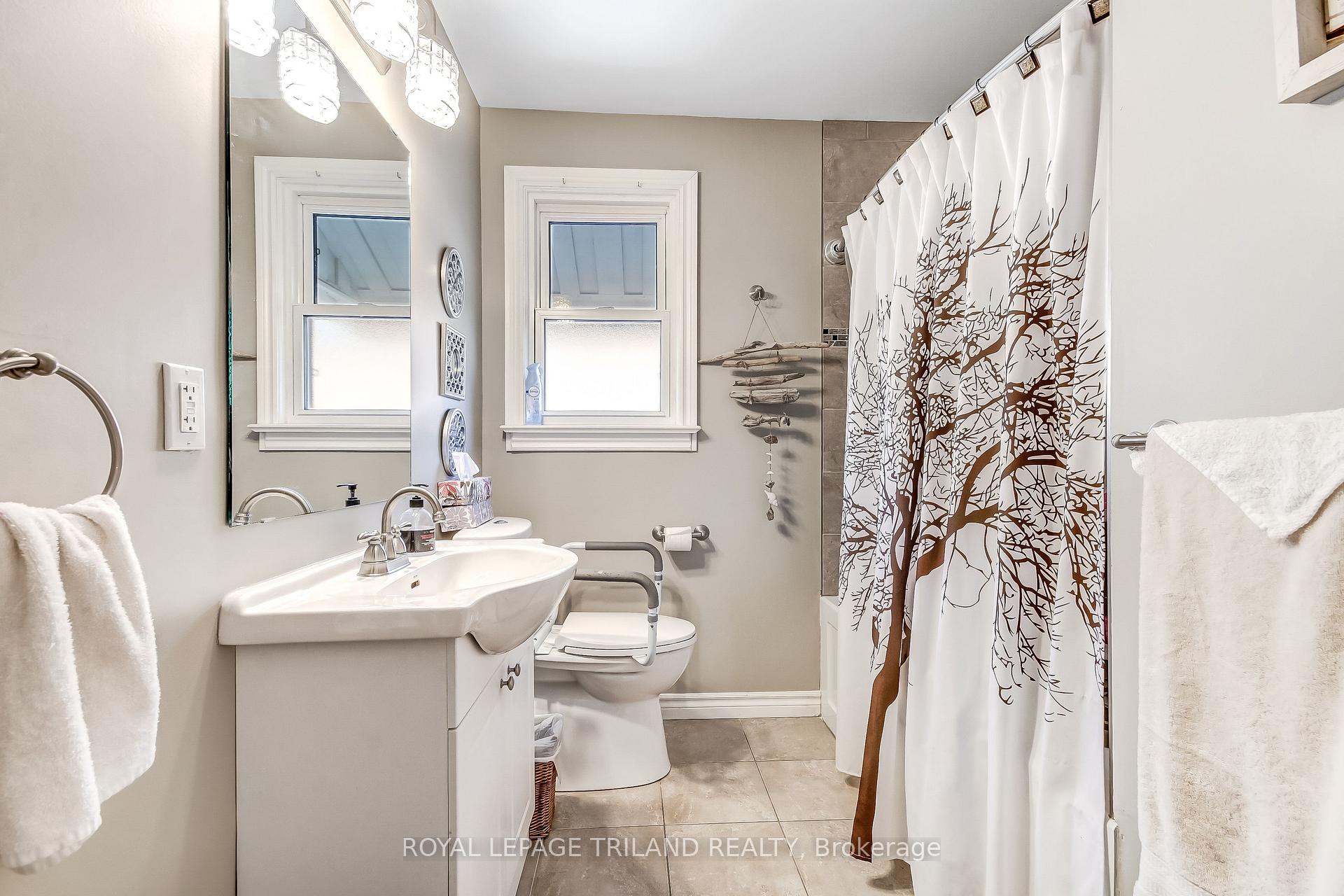 Photo 9 of 84 Redan Street, St. Thomas — HOMEH