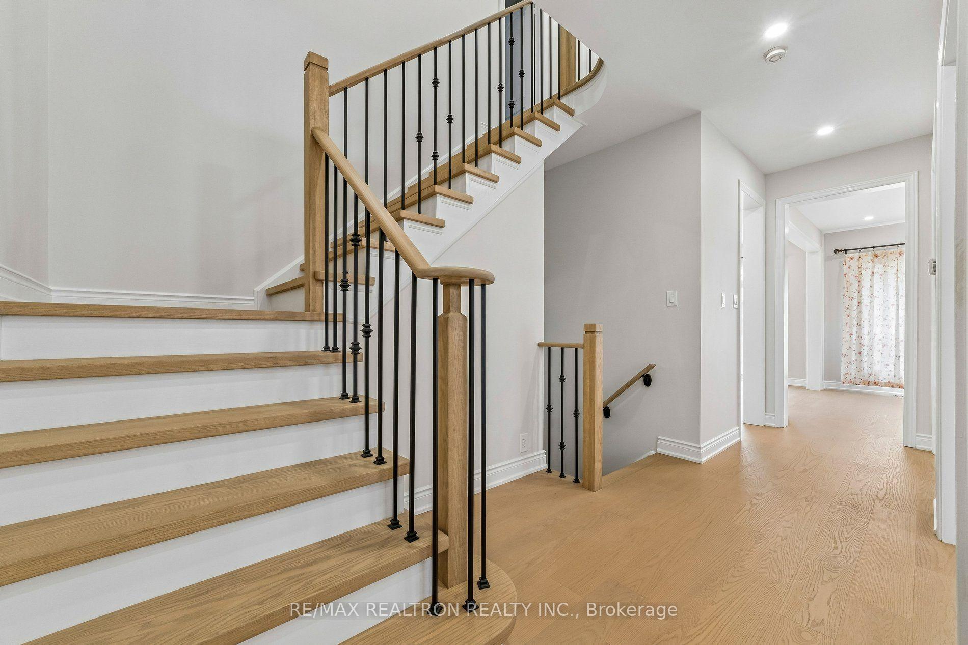 Photo 23 of 194 Robert Adams Drive, Clarington, Courtice — HOMEH