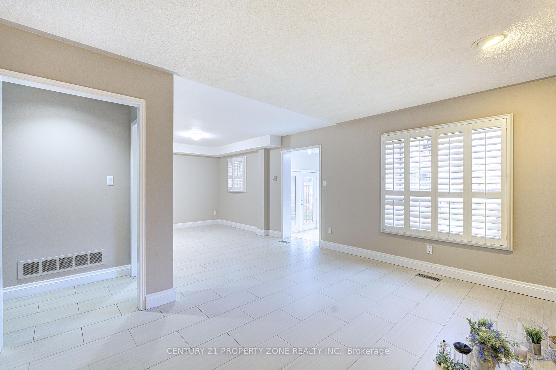 Photo 9 of 4 Compton Court, Caledon, Bolton East — HOMEH