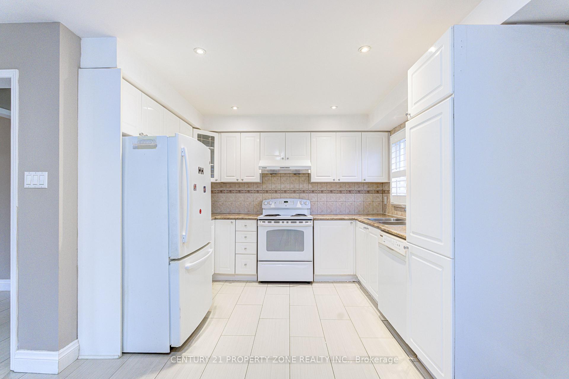 Photo 13 of 4 Compton Court, Caledon, Bolton East — HOMEH