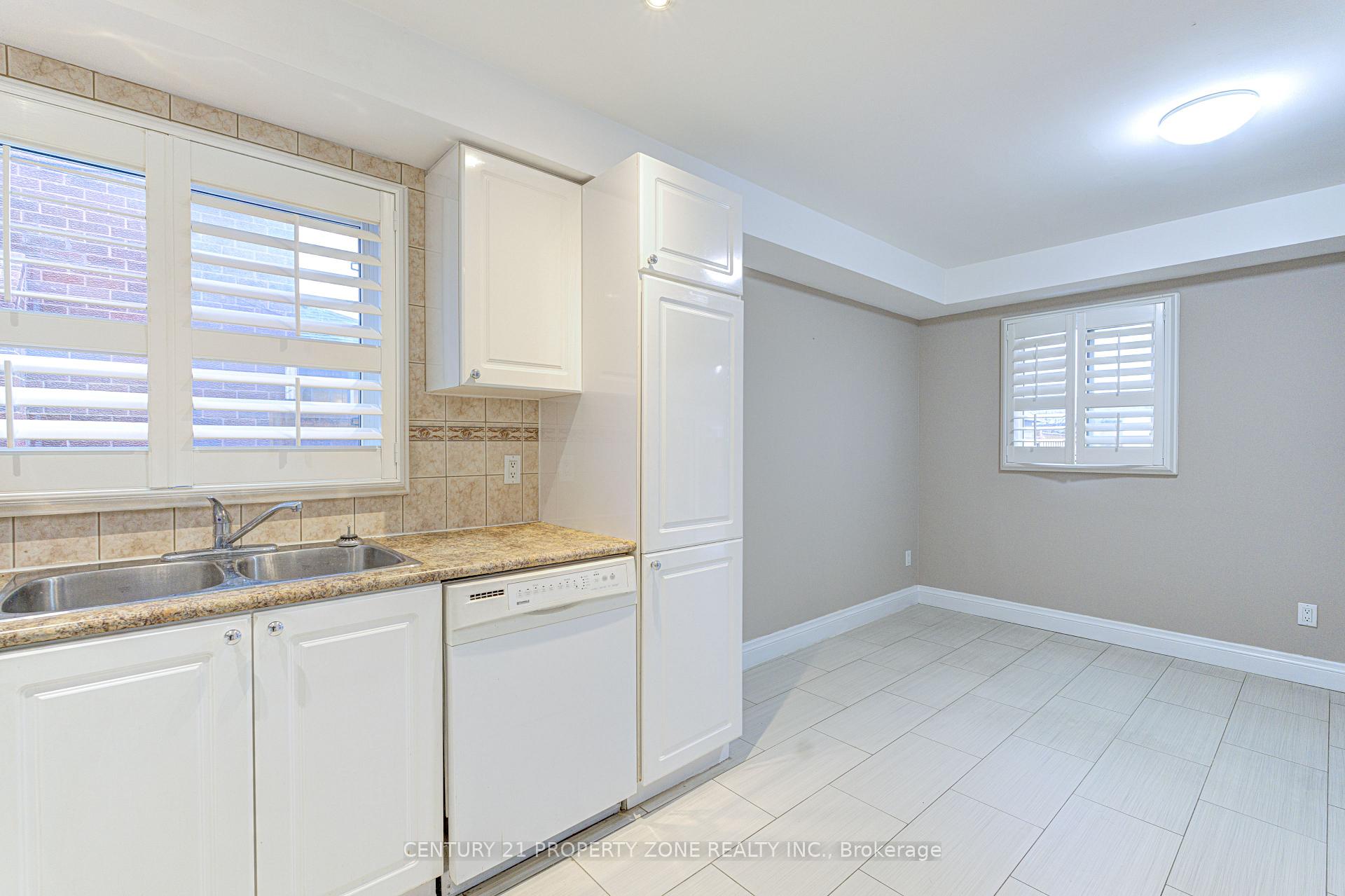 Photo 15 of 4 Compton Court, Caledon, Bolton East — HOMEH