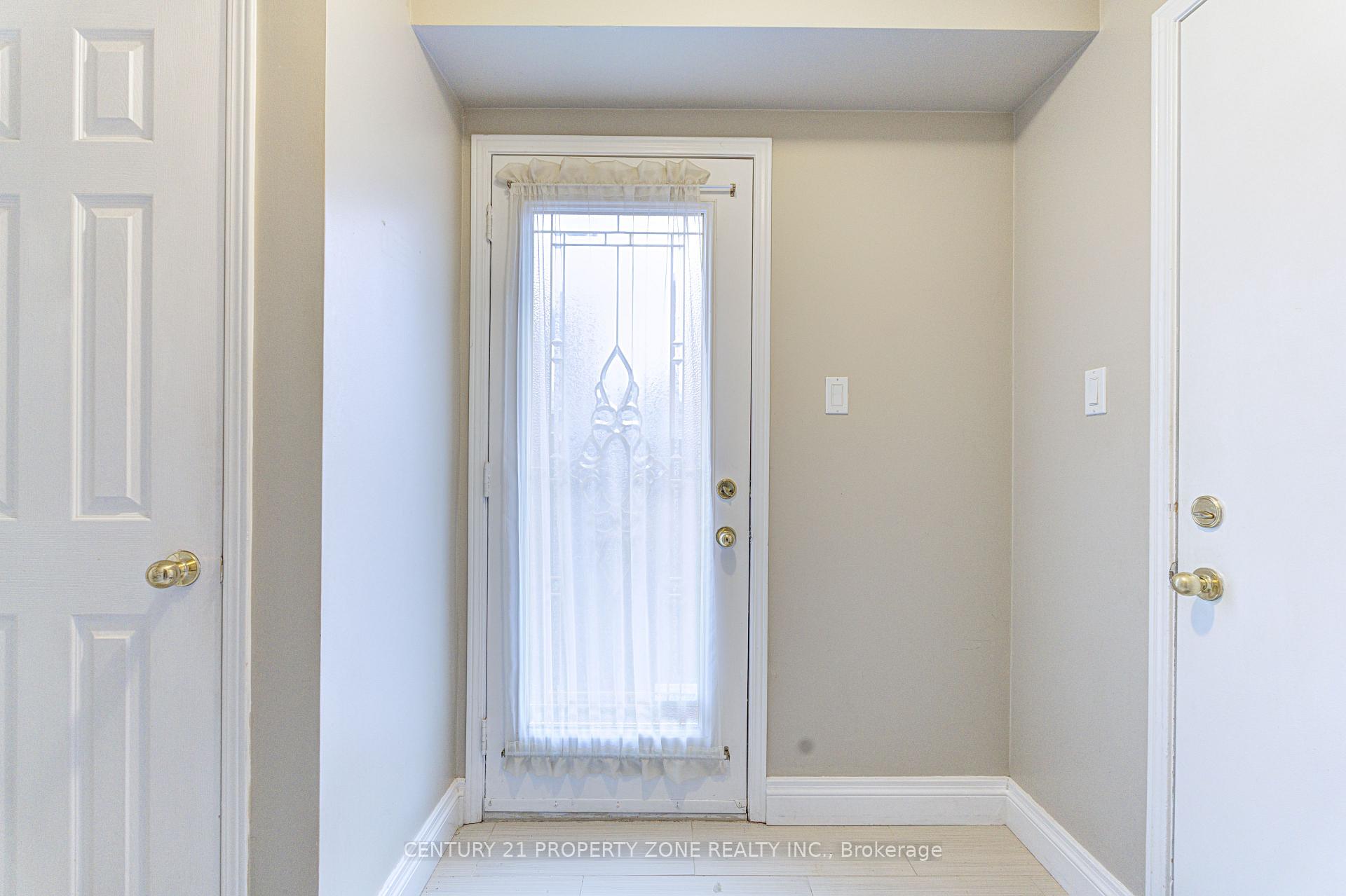 Photo 19 of 4 Compton Court, Caledon, Bolton East — HOMEH
