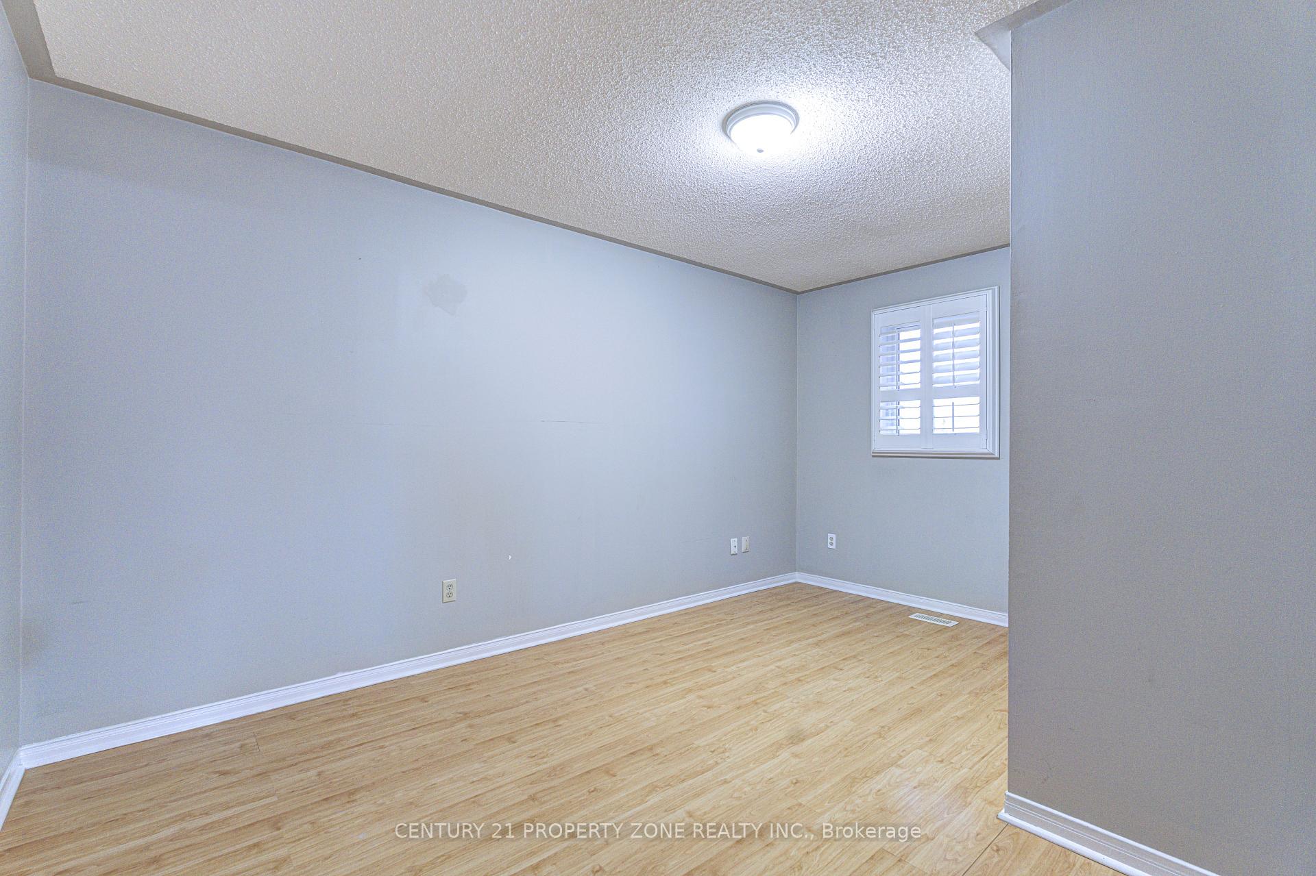Photo 27 of 4 Compton Court, Caledon, Bolton East — HOMEH