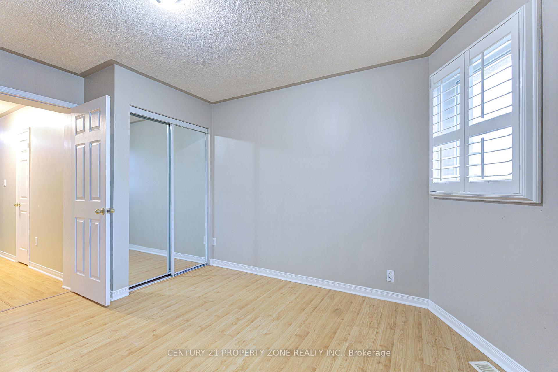Photo 31 of 4 Compton Court, Caledon, Bolton East — HOMEH