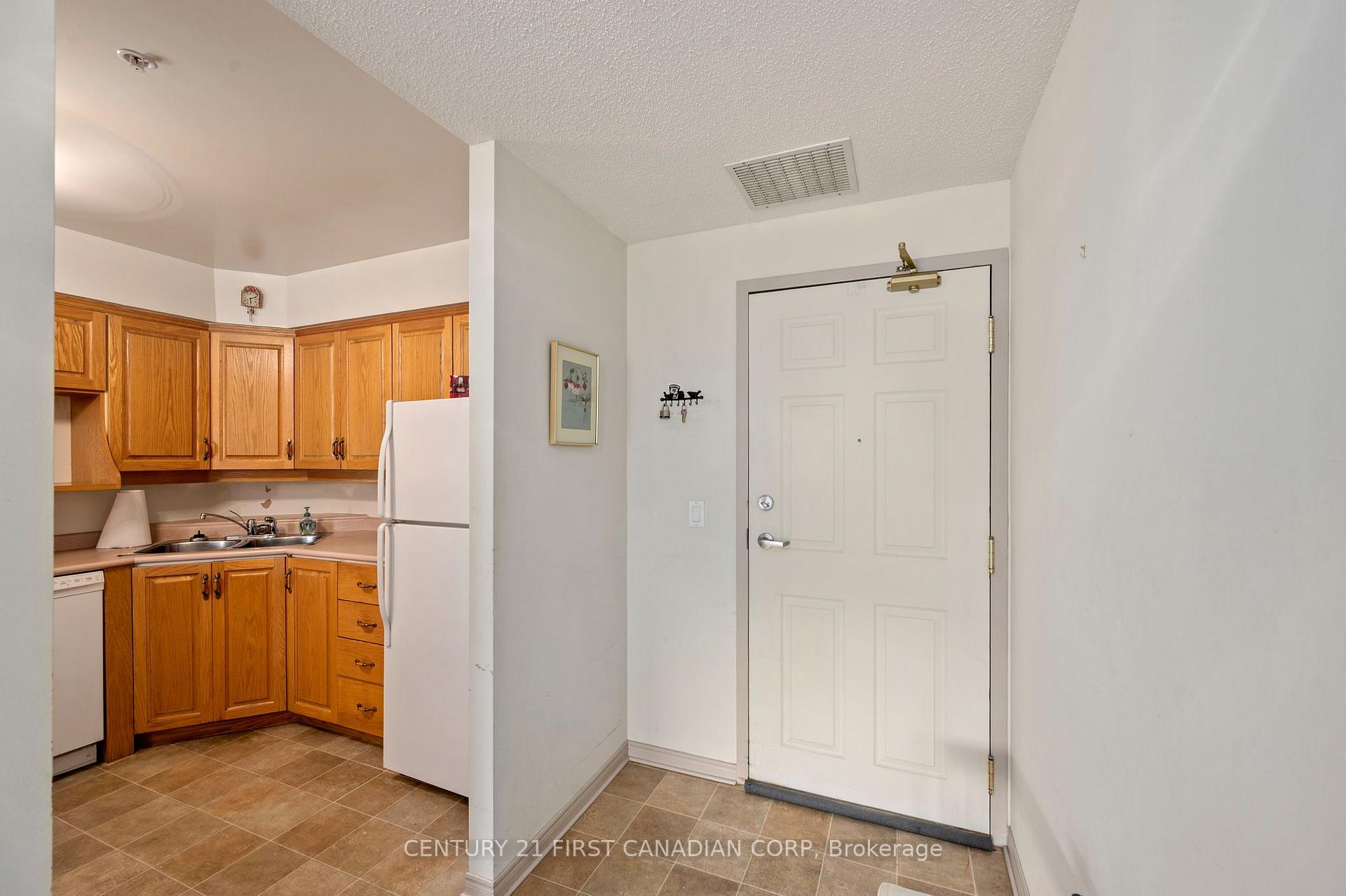 Photo 4 of Unit 307, 511 Gainsborough Road, London, North P — HOMEH