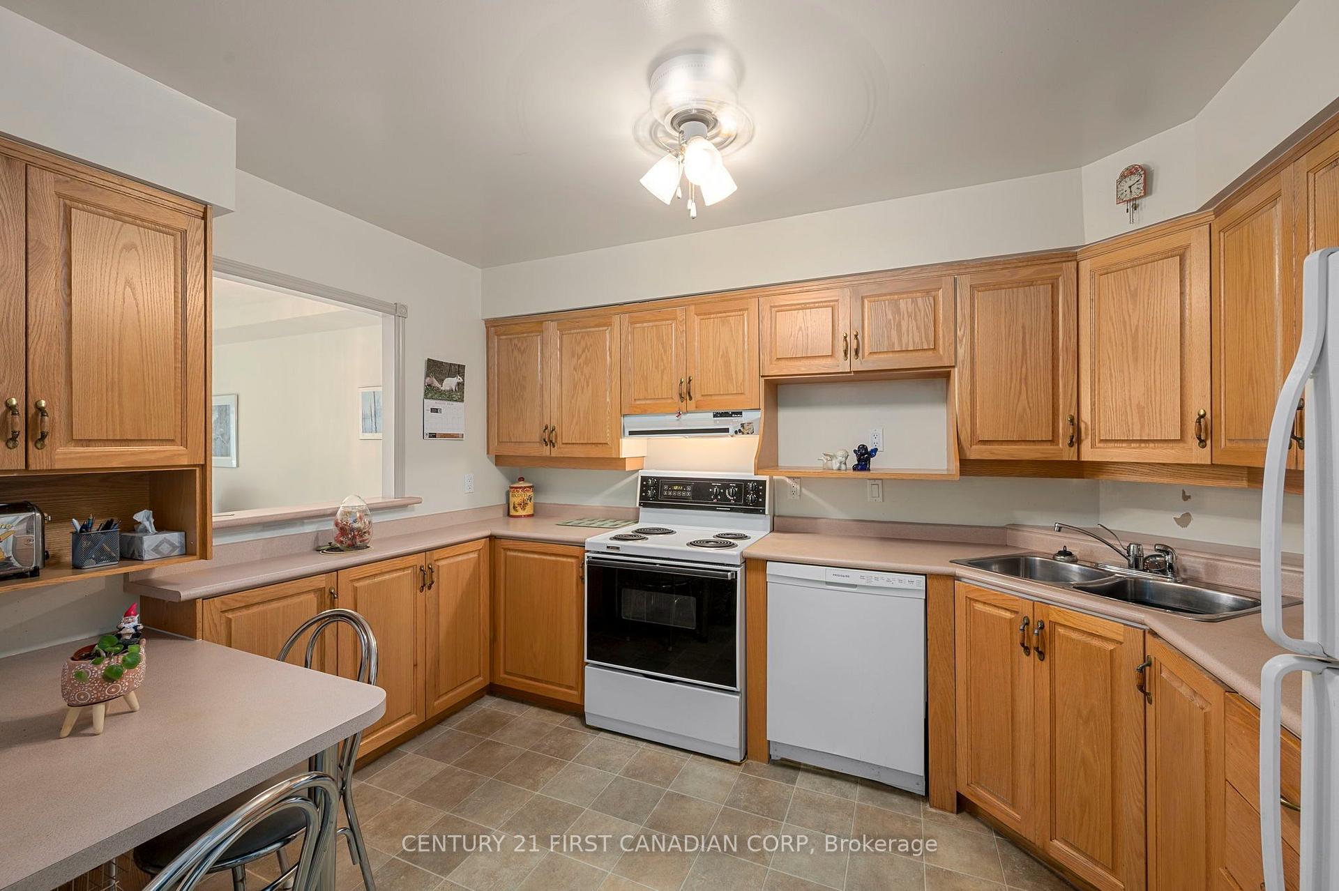 Photo 5 of Unit 307, 511 Gainsborough Road, London, North P — HOMEH