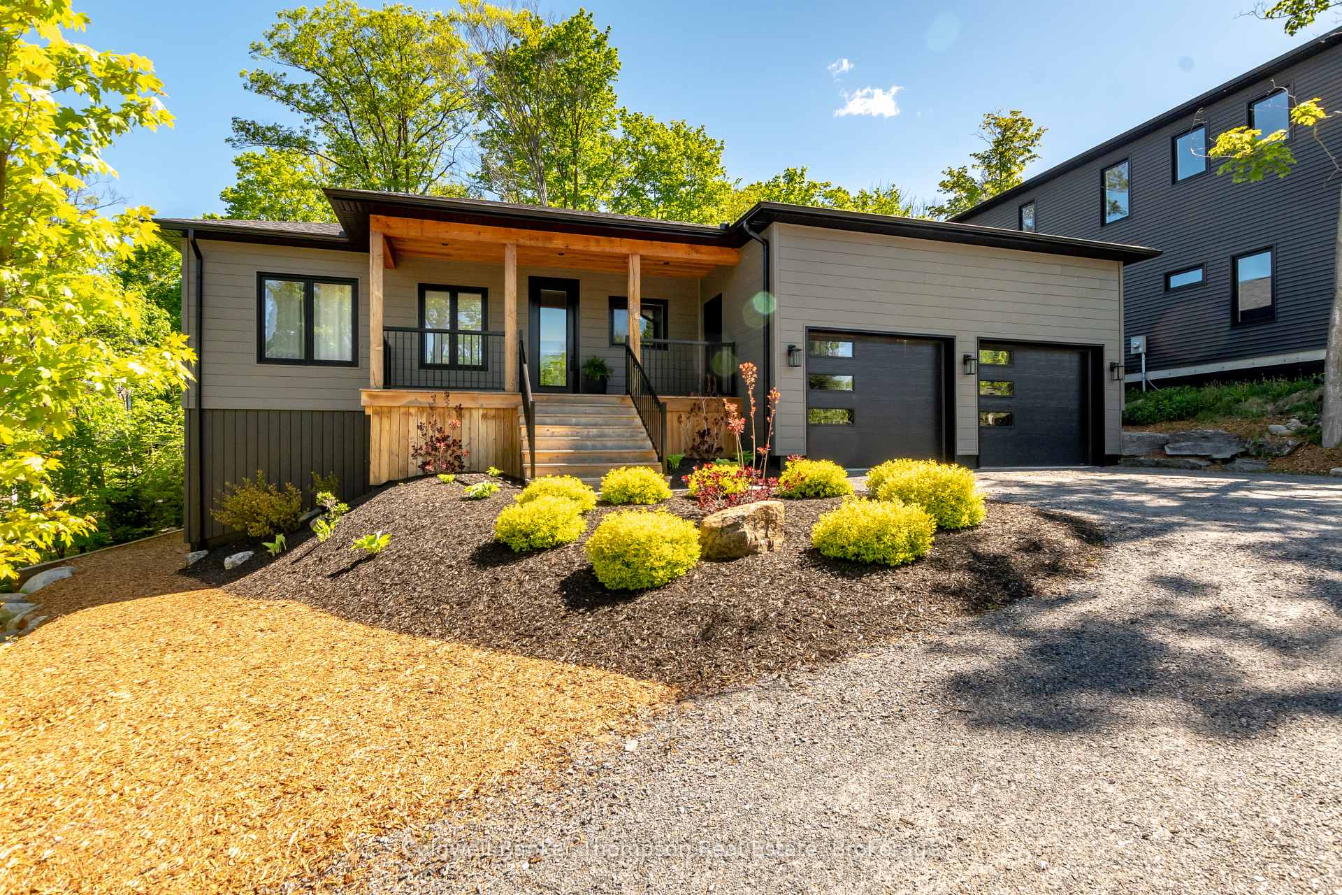 Photo 2 of 14 Mackenzie Drive, Huntsville — HOMEH