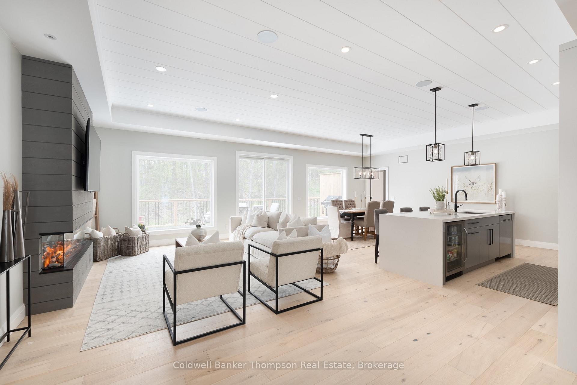 Photo 5 of 14 Mackenzie Drive, Huntsville — HOMEH