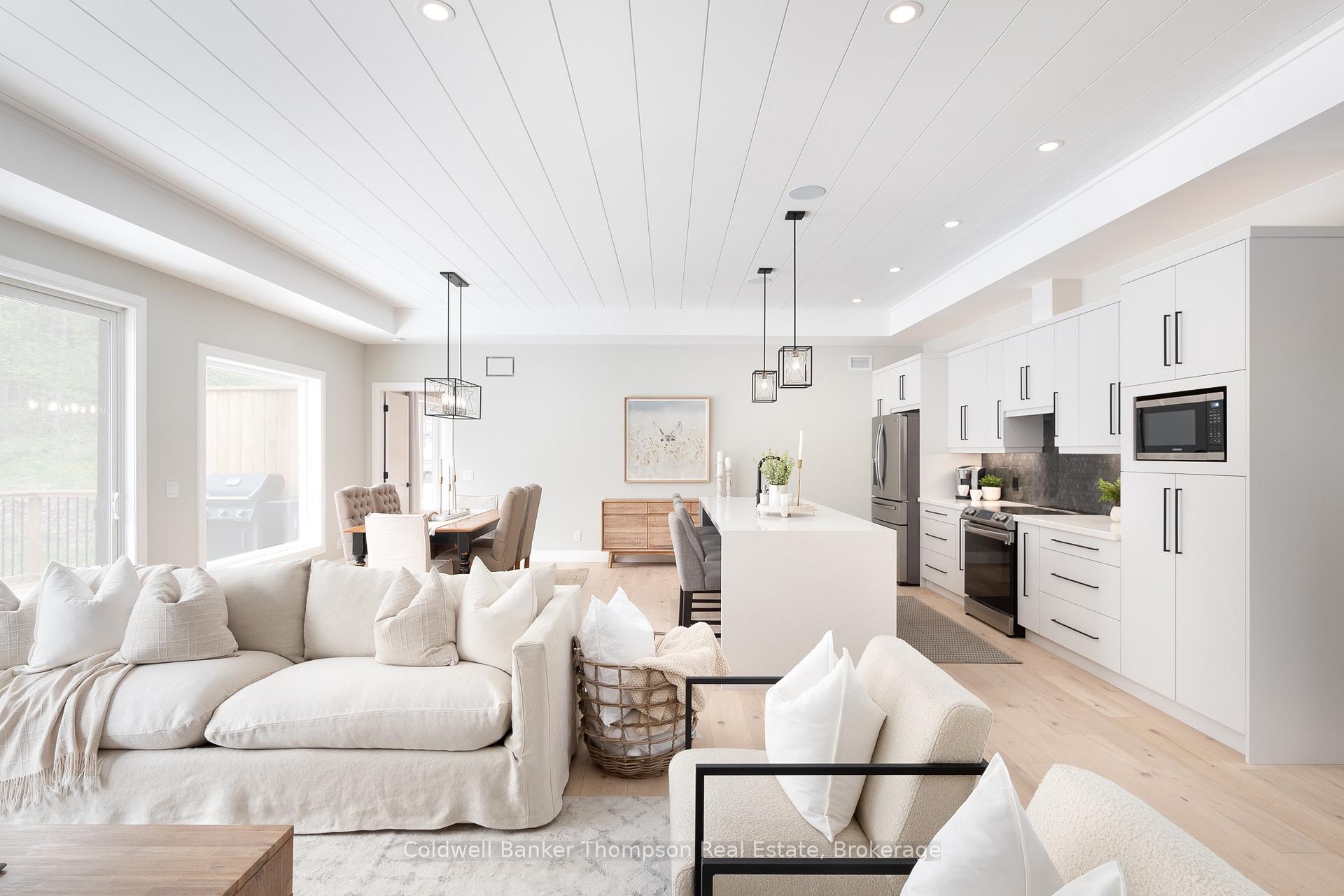 Photo 6 of 14 Mackenzie Drive, Huntsville — HOMEH