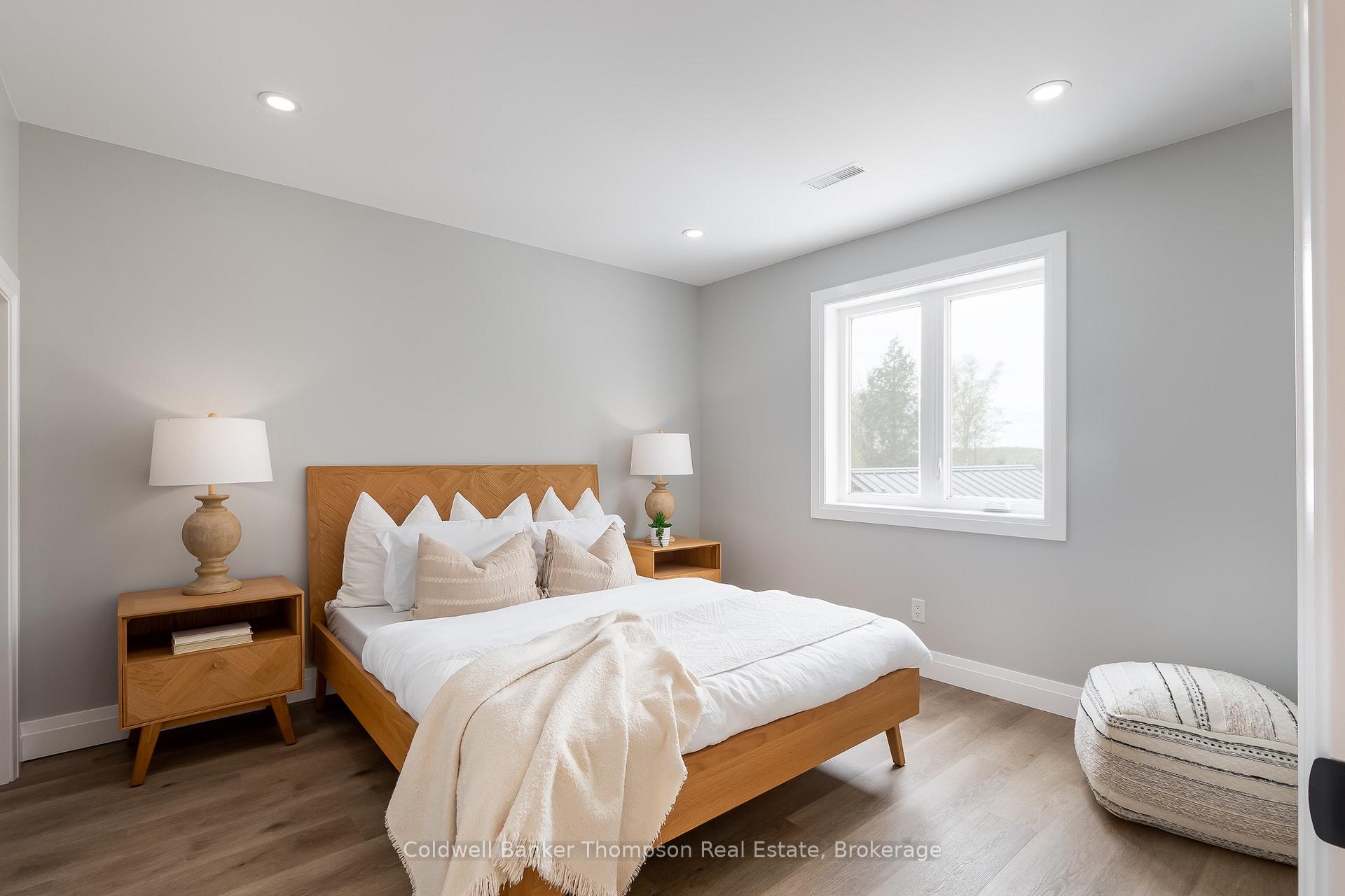 Photo 27 of 14 Mackenzie Drive, Huntsville — HOMEH