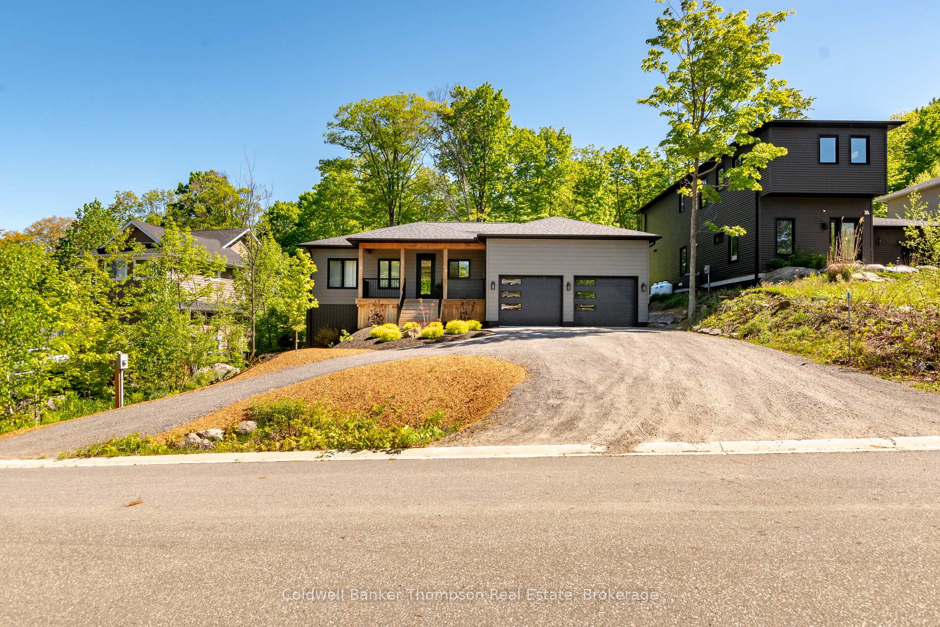 Photo 44 of 14 Mackenzie Drive, Huntsville — HOMEH