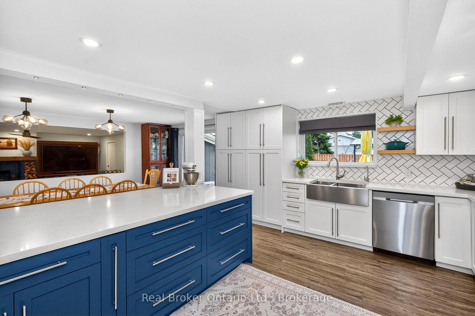 Photo 5 of 2307 Somers Boulevard, Innisfil, Alcona — HOMEH
