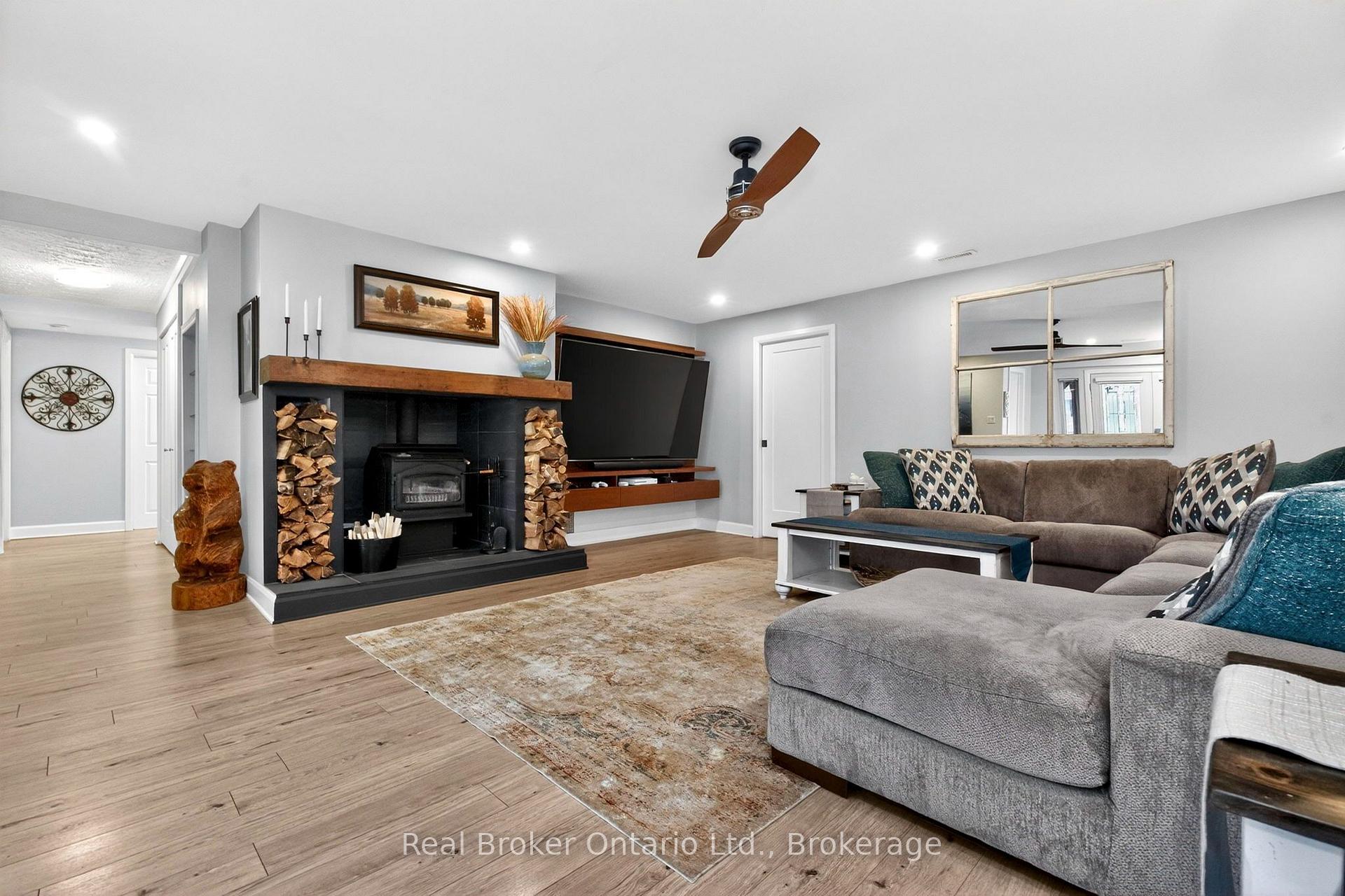 Photo 10 of 2307 Somers Boulevard, Innisfil, Alcona — HOMEH