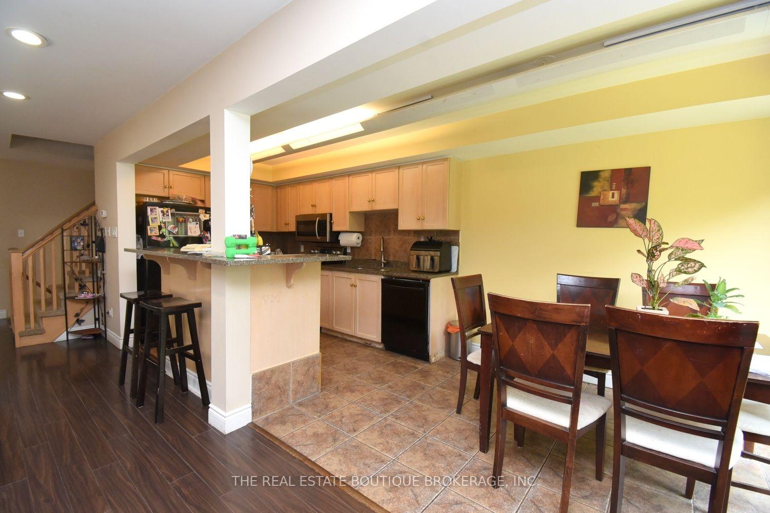 Photo 9 of 509 Southridge Drive, Hamilton, Mountview — HOMEH