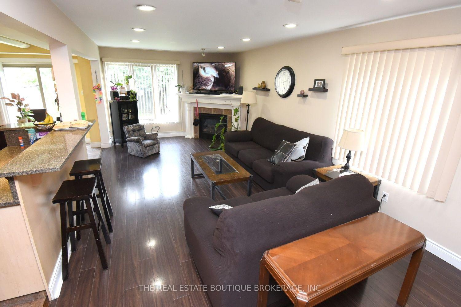 Photo 13 of 509 Southridge Drive, Hamilton, Mountview — HOMEH