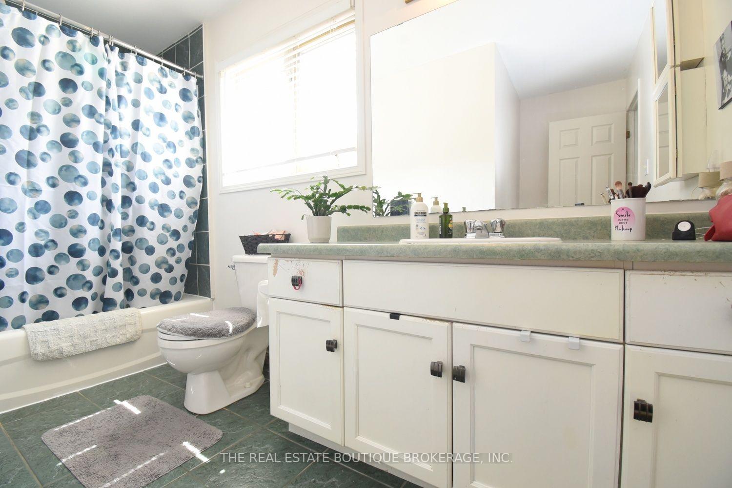 Photo 17 of 509 Southridge Drive, Hamilton, Mountview — HOMEH