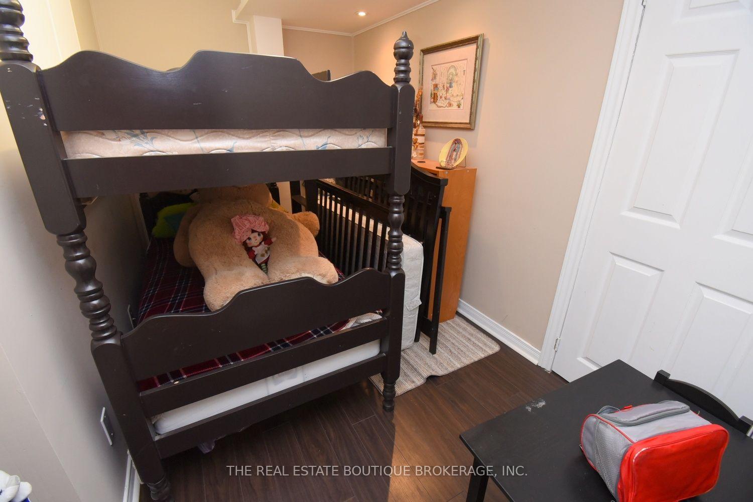 Photo 26 of 509 Southridge Drive, Hamilton, Mountview — HOMEH
