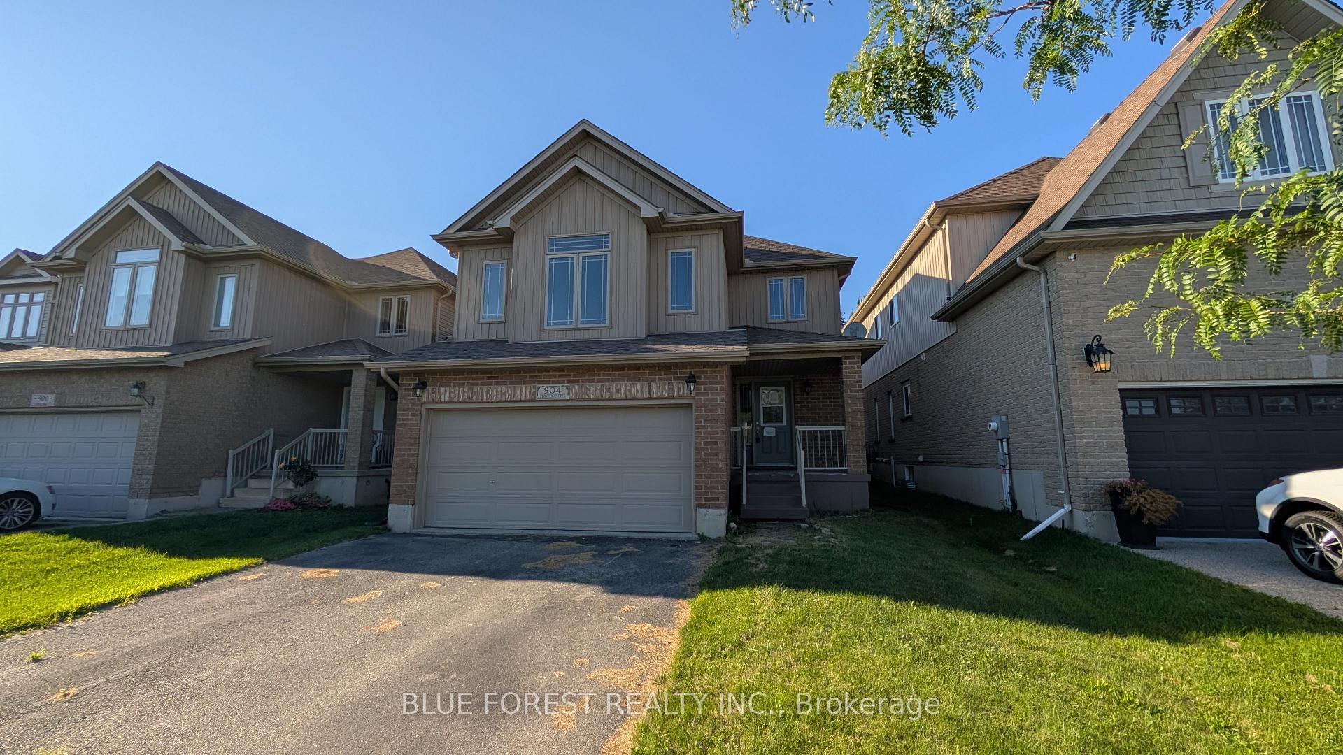 Photo of 904 Frontenac Crescent
