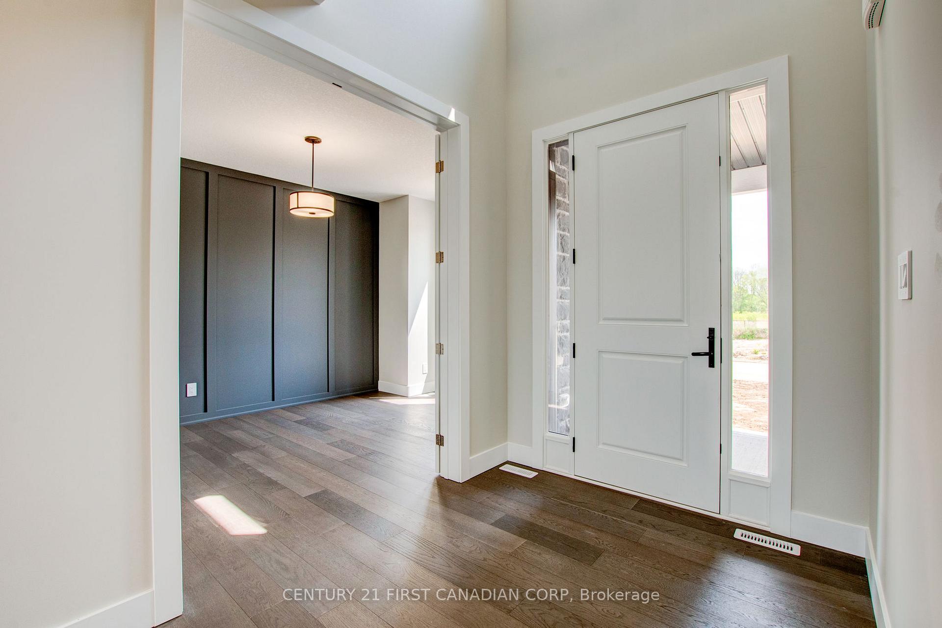 Photo 3 of 100 Aspen Circle, Thames Centre, Thorndale — HOMEH