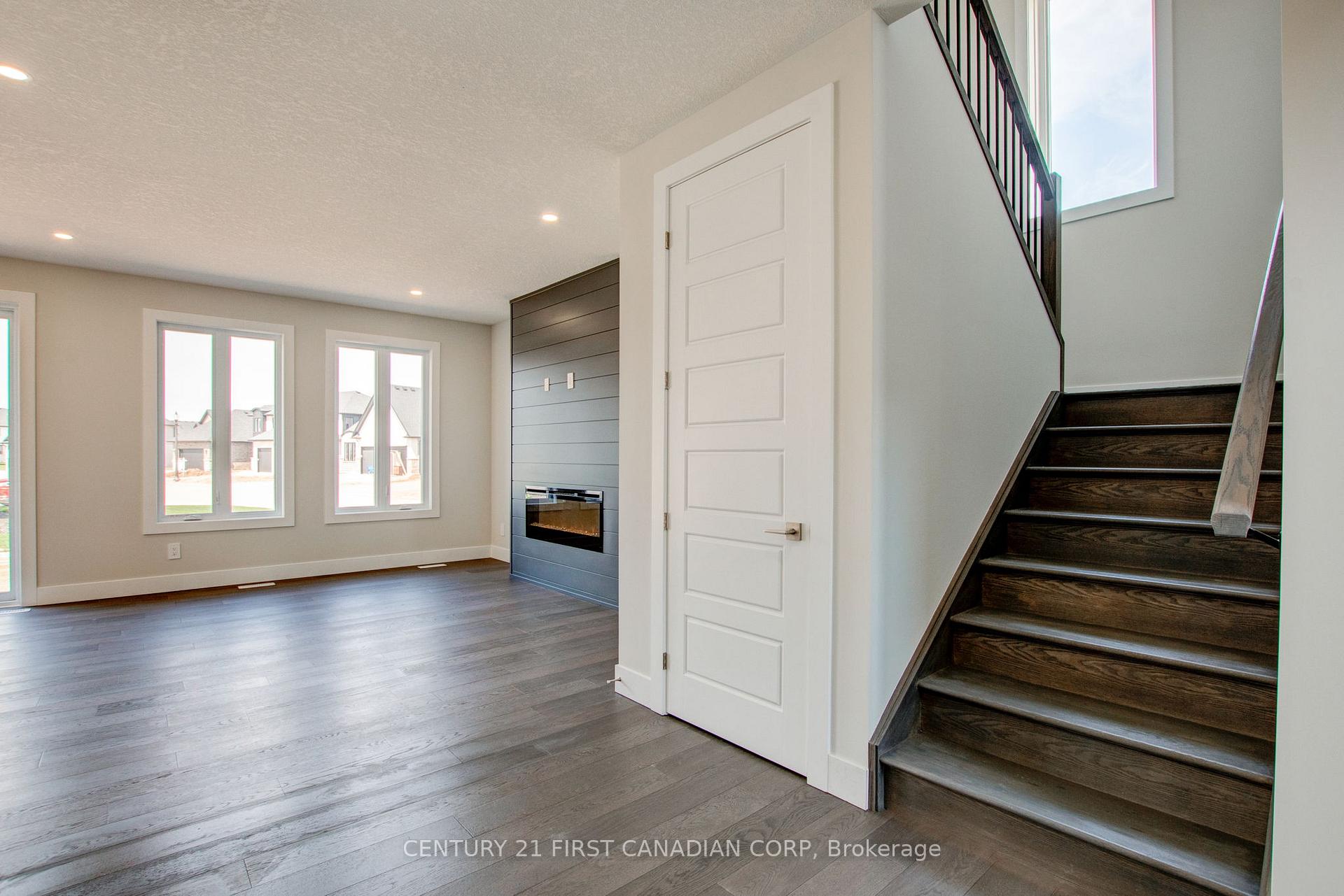 Photo 6 of 100 Aspen Circle, Thames Centre, Thorndale — HOMEH