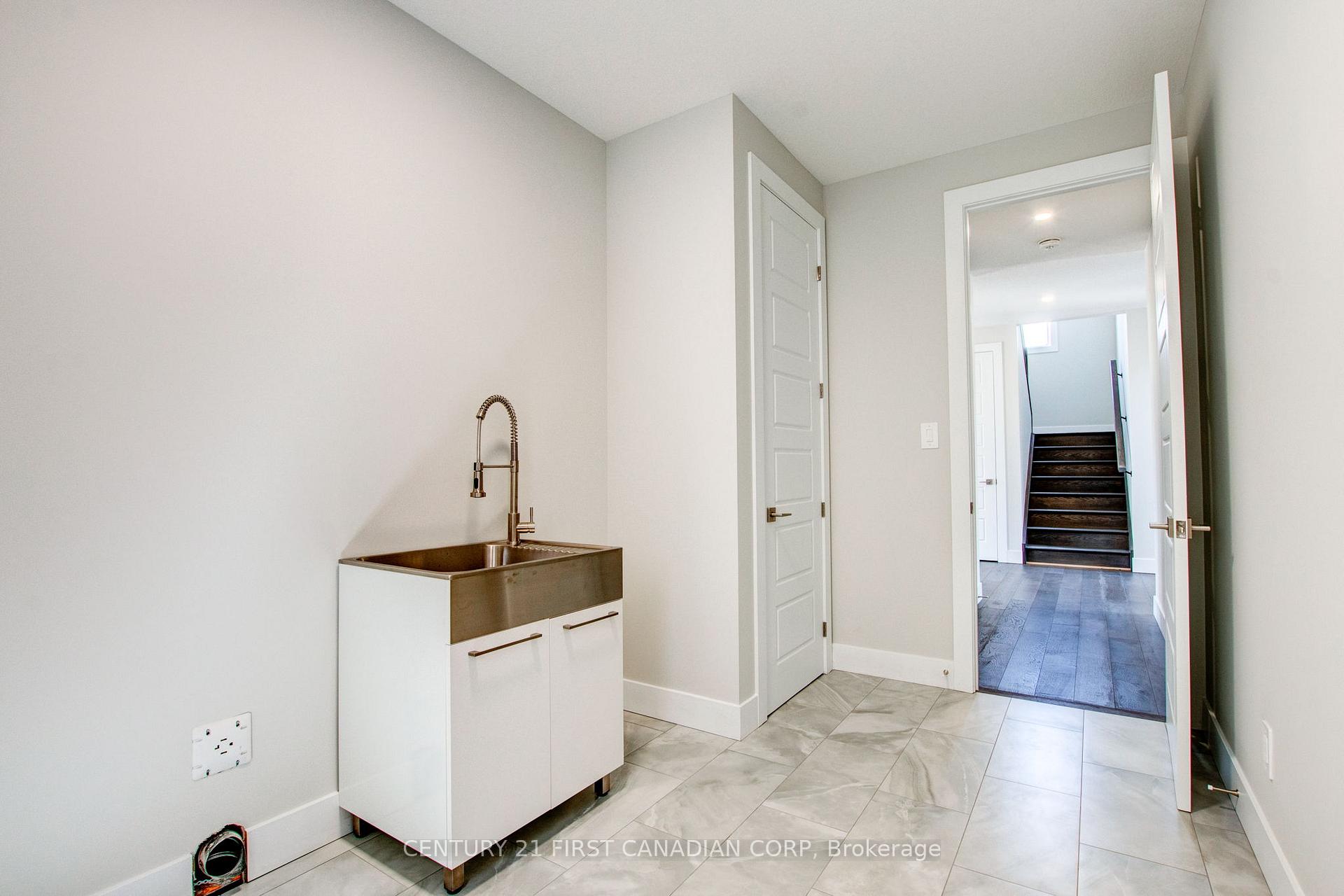 Photo 10 of 100 Aspen Circle, Thames Centre, Thorndale — HOMEH
