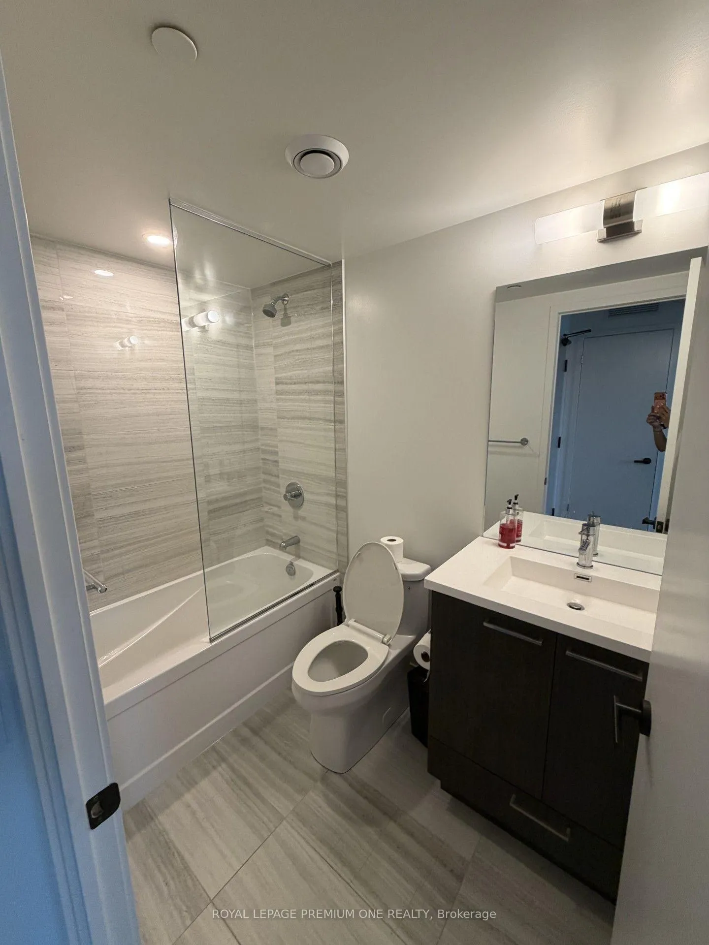 Photo 6 of Unit 1012, 195 Commerce Street, Vaughan, Vaughan Corporate Centre — HOMEH